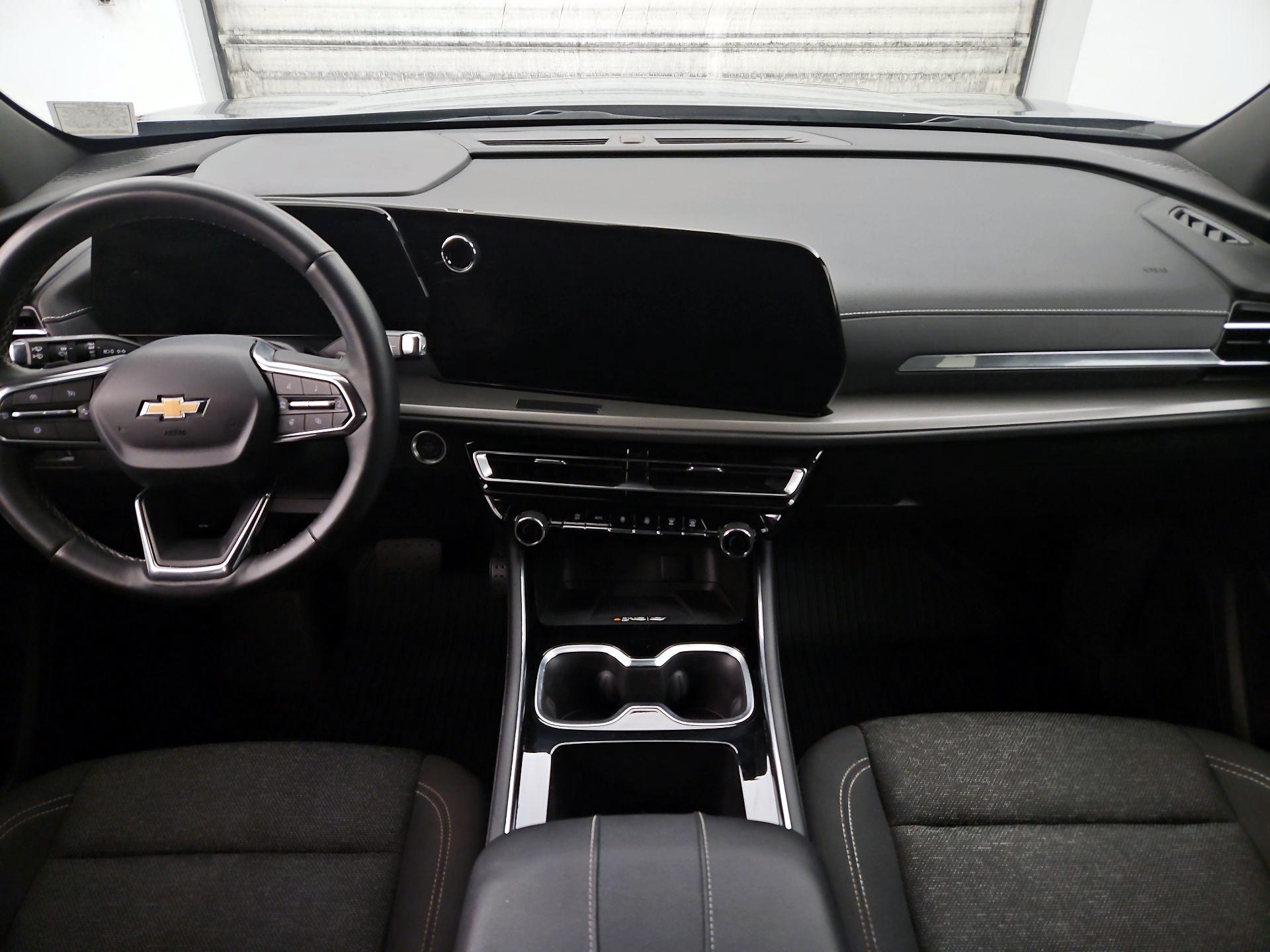 2025 Chevrolet Traverse Gris SUV/Crossover Todo terreno Automática