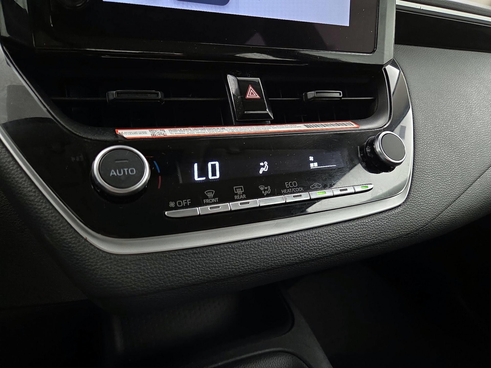 2025 Toyota Corolla LE - Photo 17