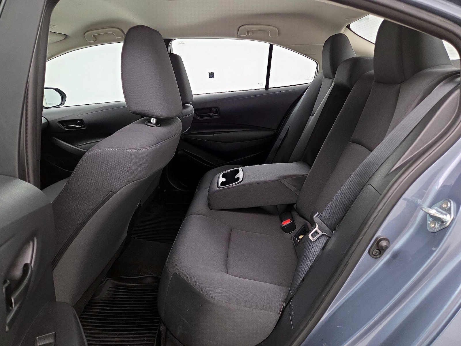2025 Toyota Corolla LE - Photo 20