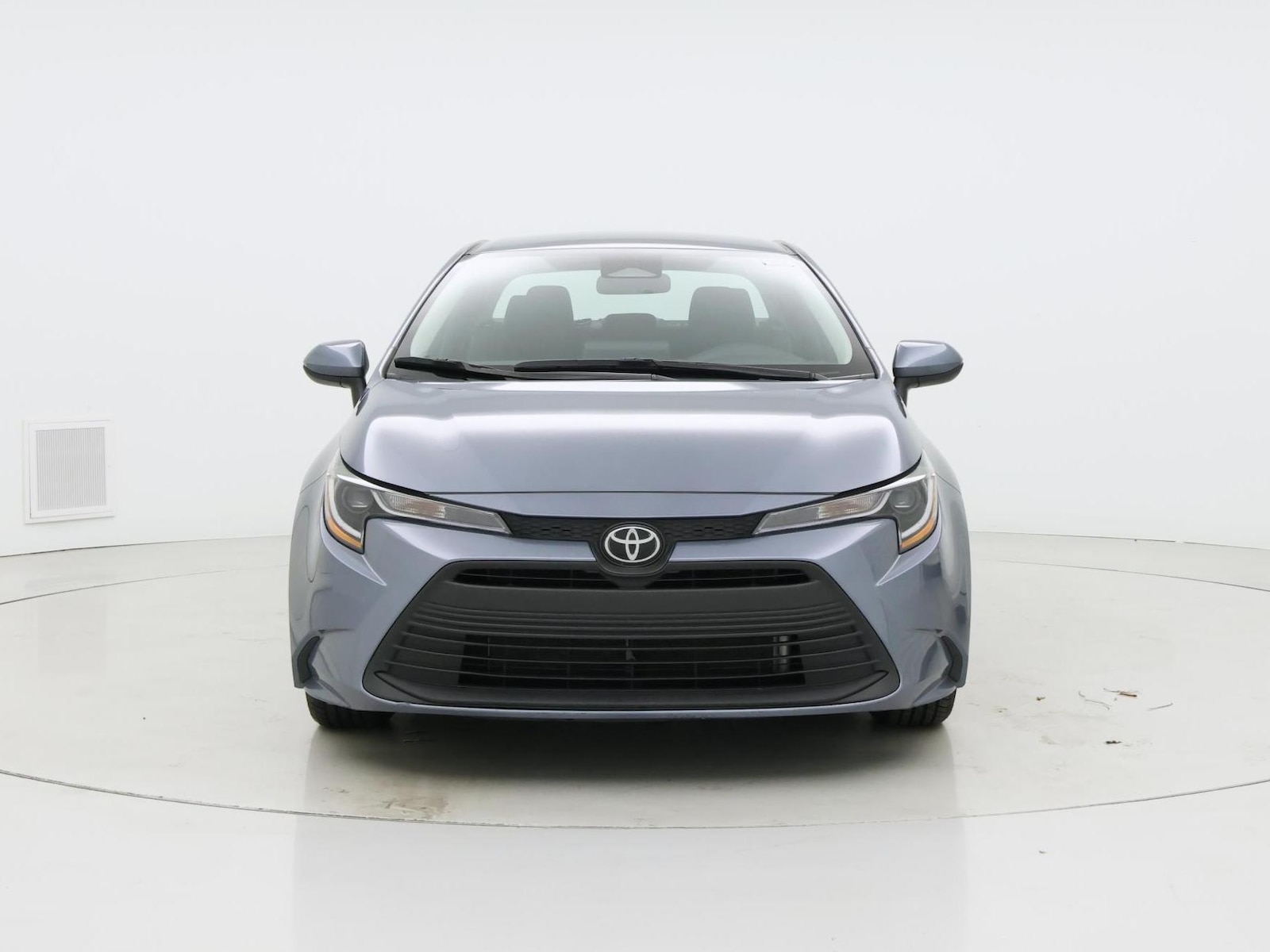 2025 Toyota Corolla LE - Photo 6