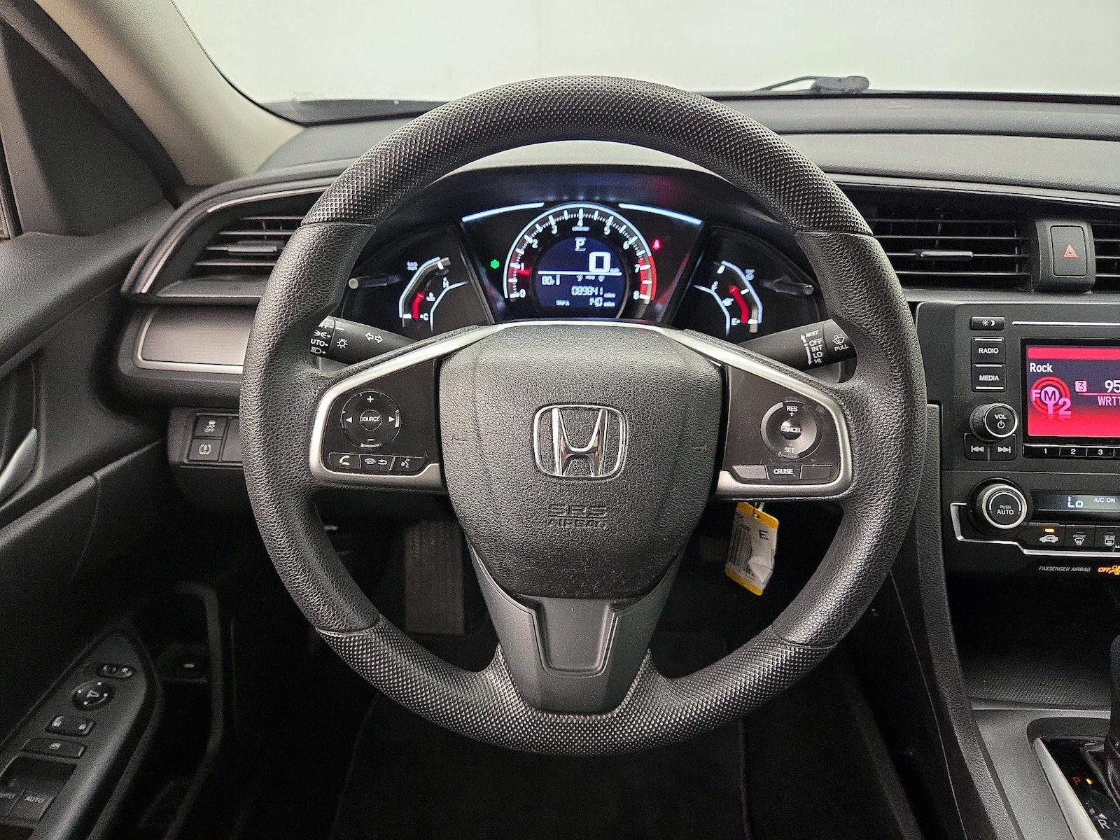 2018 Honda Civic LX - Photo 11