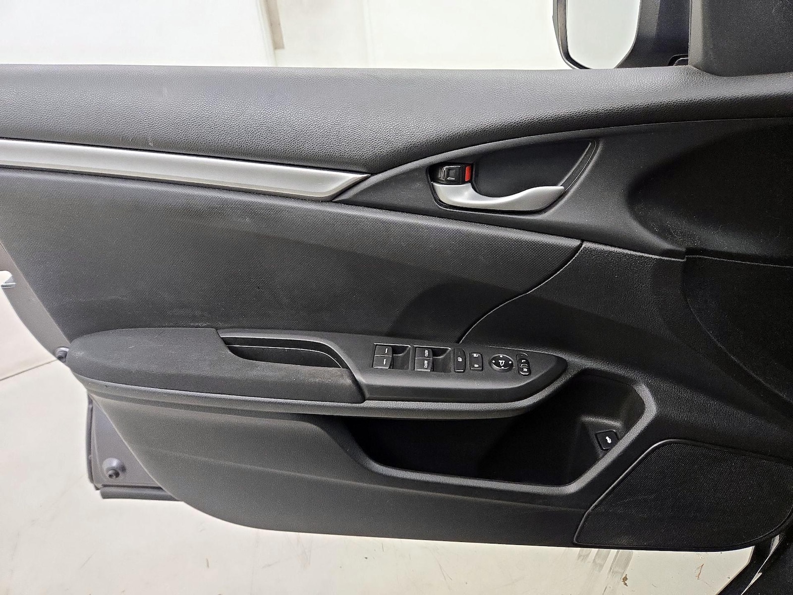 2018 Honda Civic LX - Photo 13