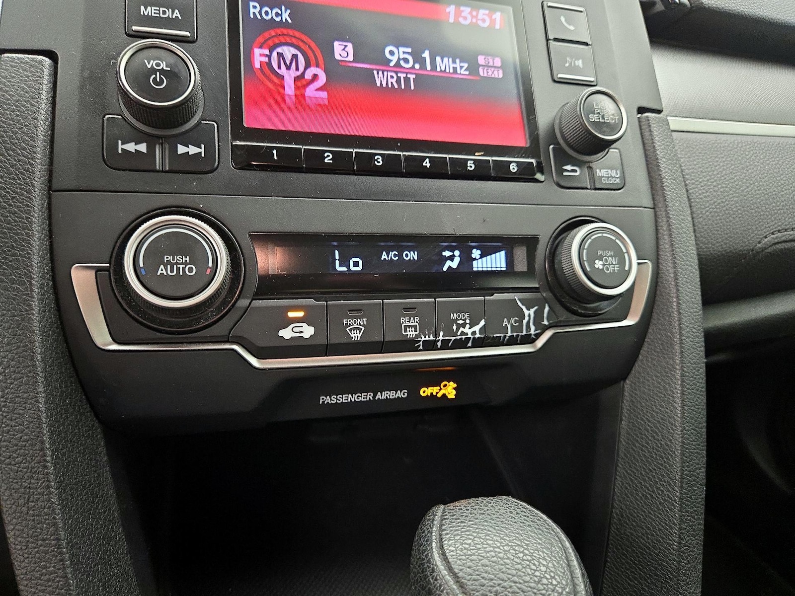2018 Honda Civic LX - Photo 17