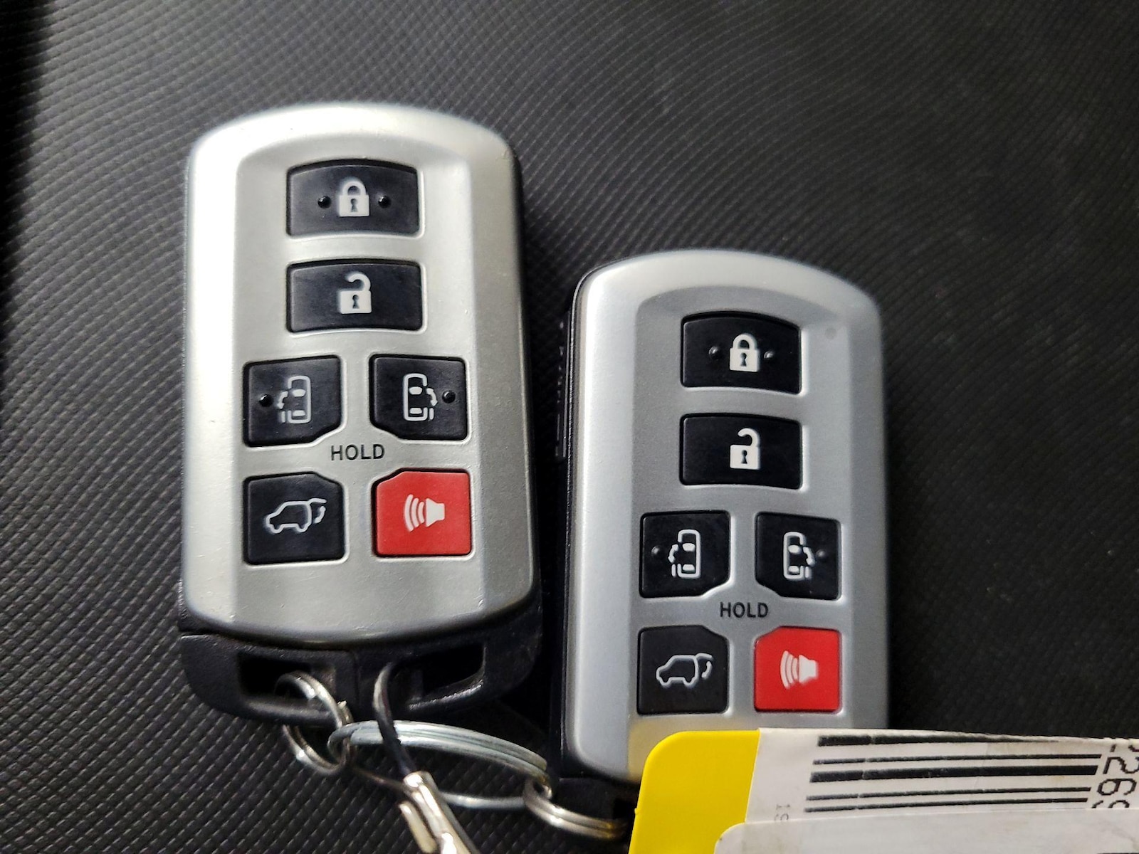 2019 Toyota Sienna XLE - Photo 27