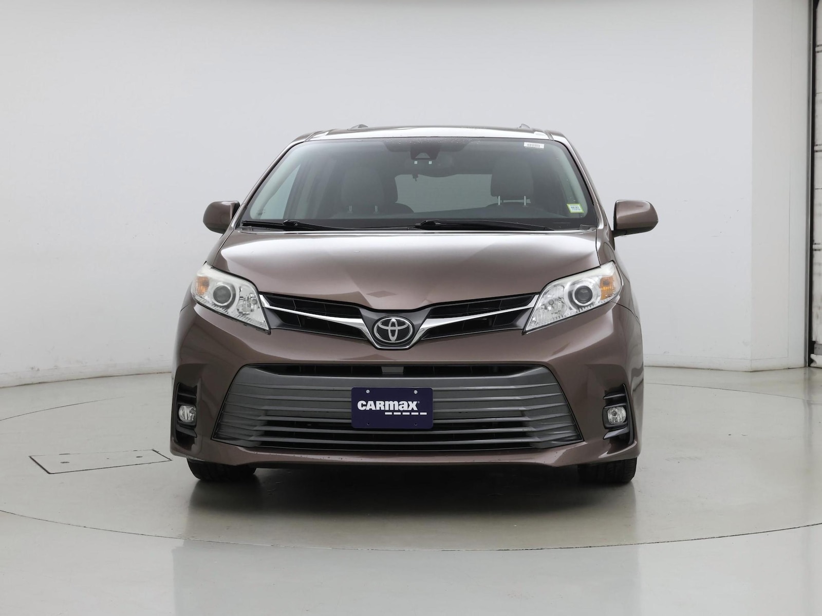 2019 Toyota Sienna XLE - Photo 6