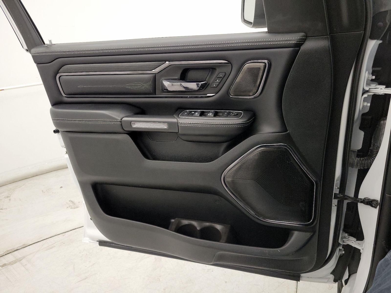 2022 RAM Ram 1500 Pickup Limited - Photo 13
