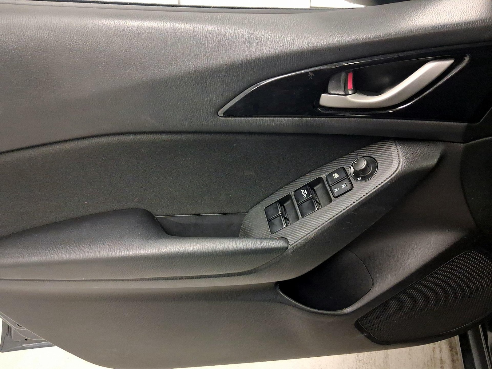 2016 Mazda MAZDA3 i Sport - Photo 13