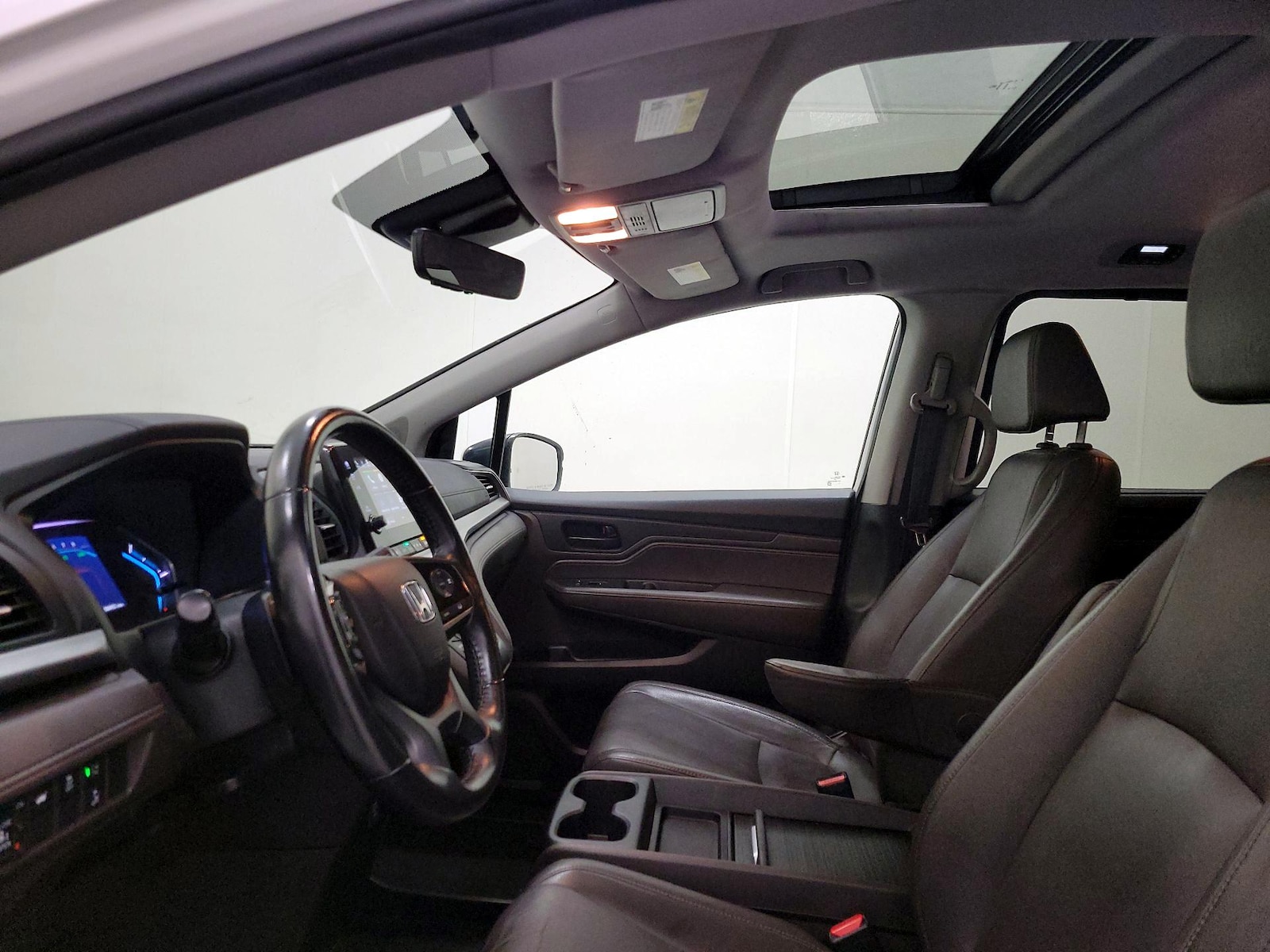 Sunroof(s) & Overhead Airbags