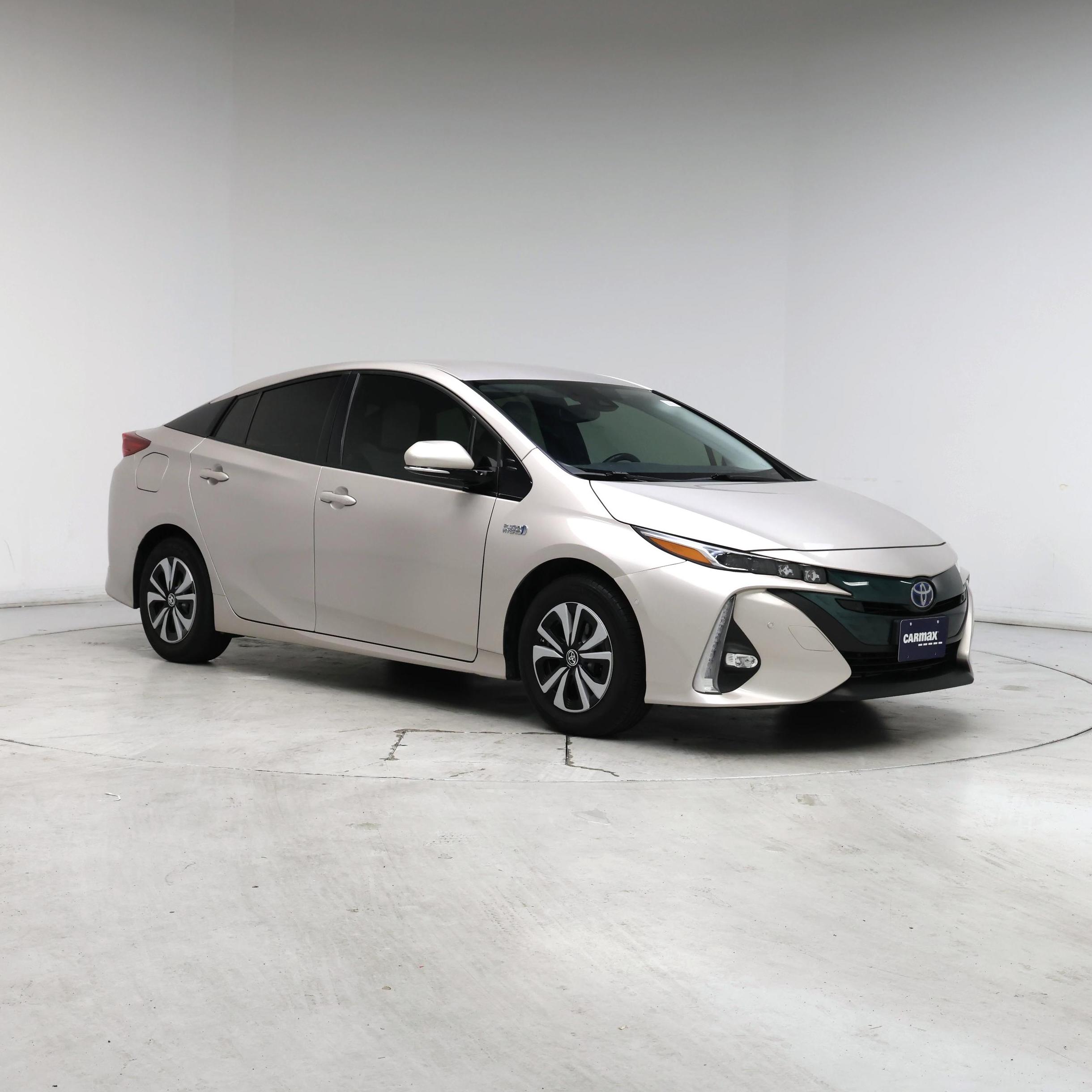 Silver 2019 Toyota Prius Prime Hatchback Front-Wheel Drive Automatic