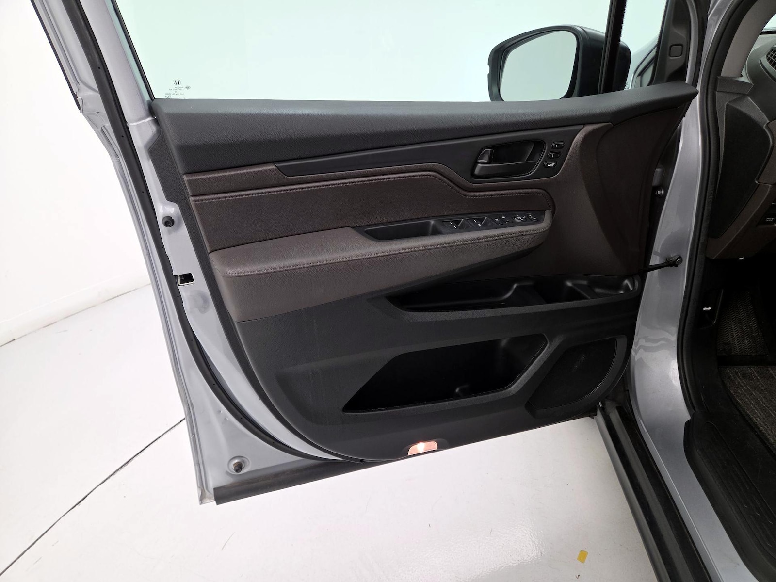 2024 Honda Odyssey EX-L - Photo 13