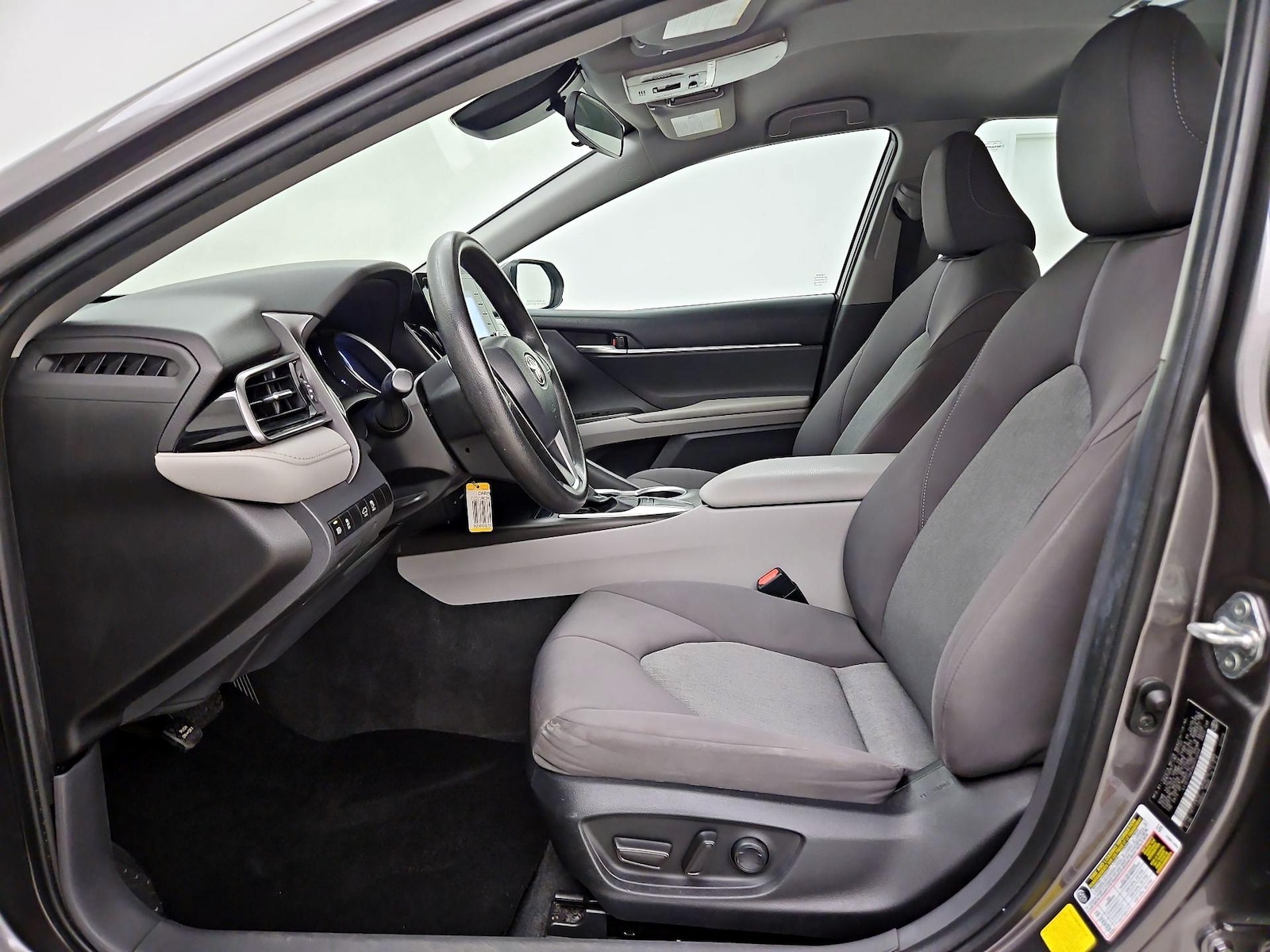2022 Toyota Camry LE - Photo 12