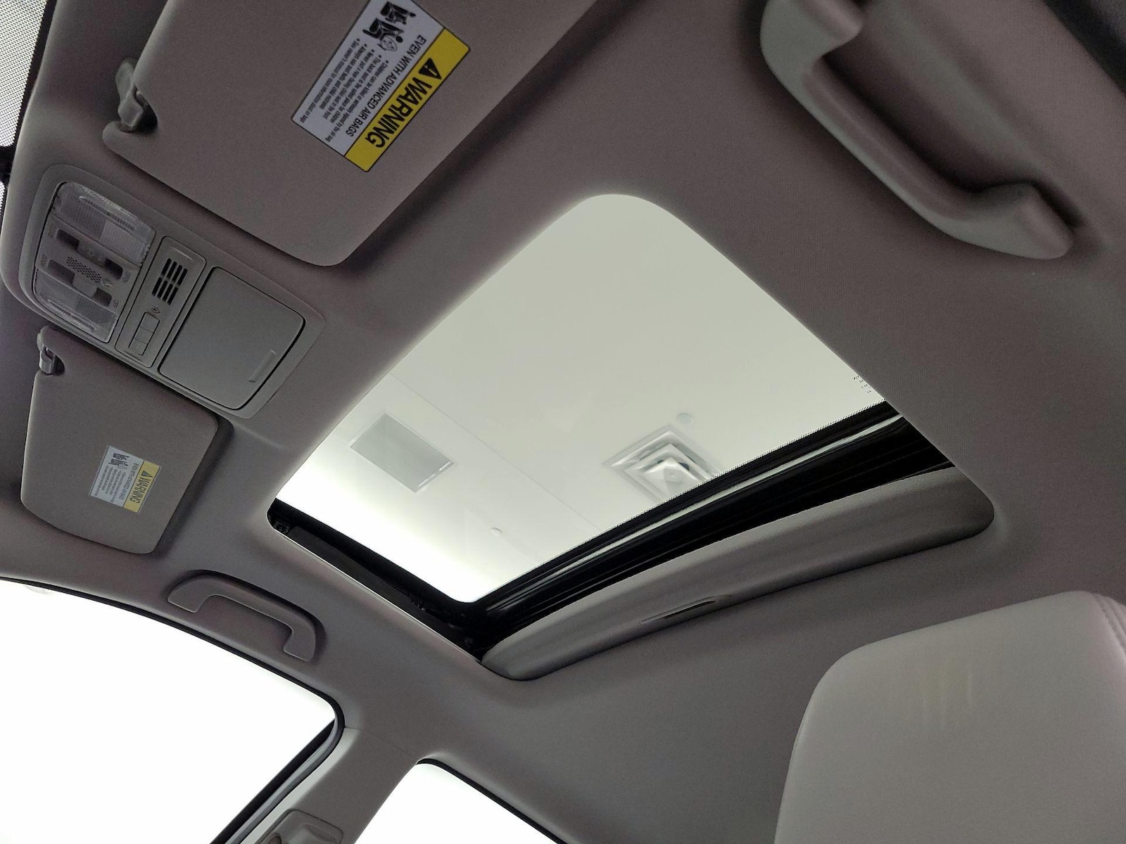 Sunroof(s) & Overhead Airbags