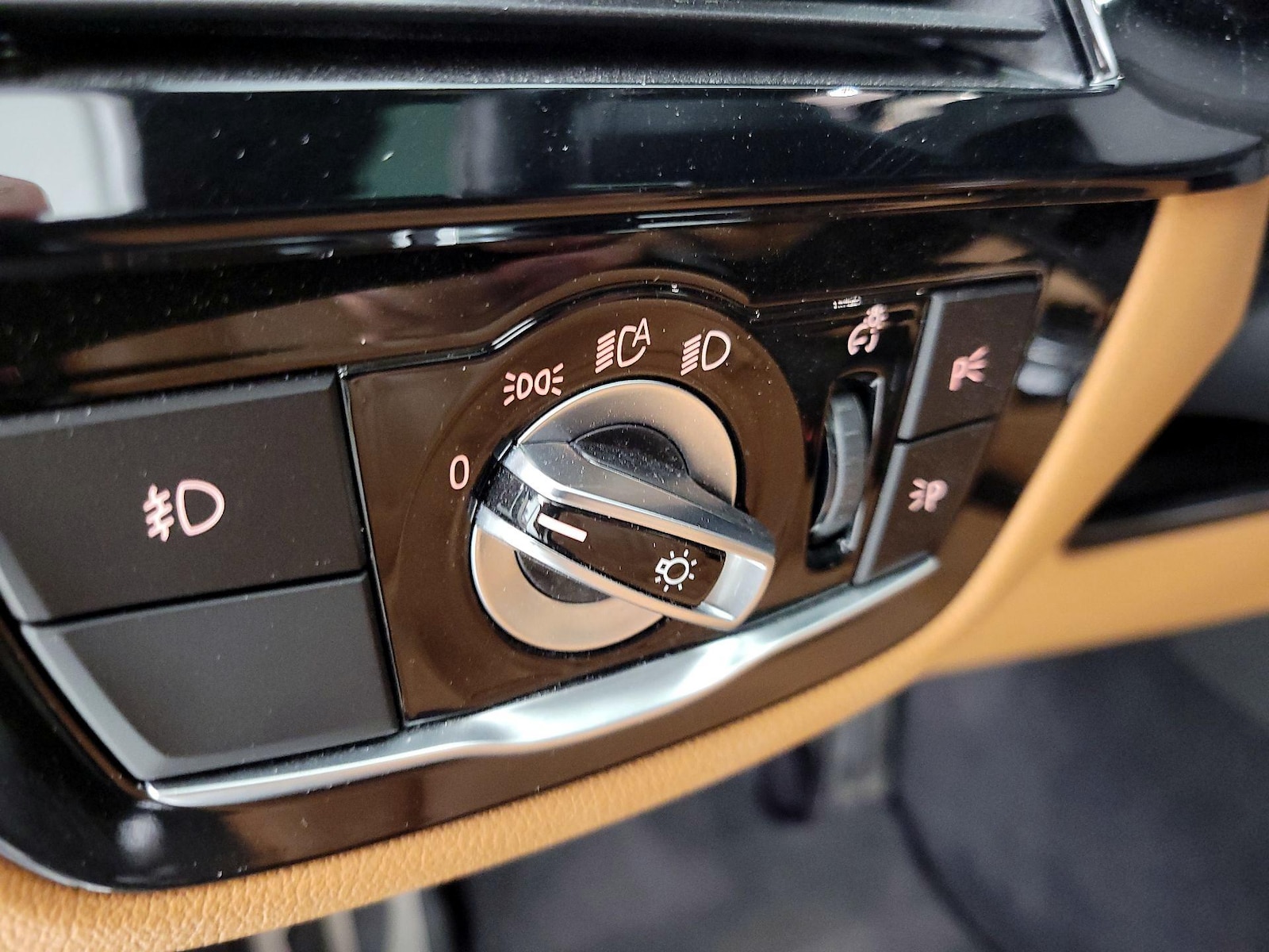 2018 BMW 5 Series 540i - Photo 14