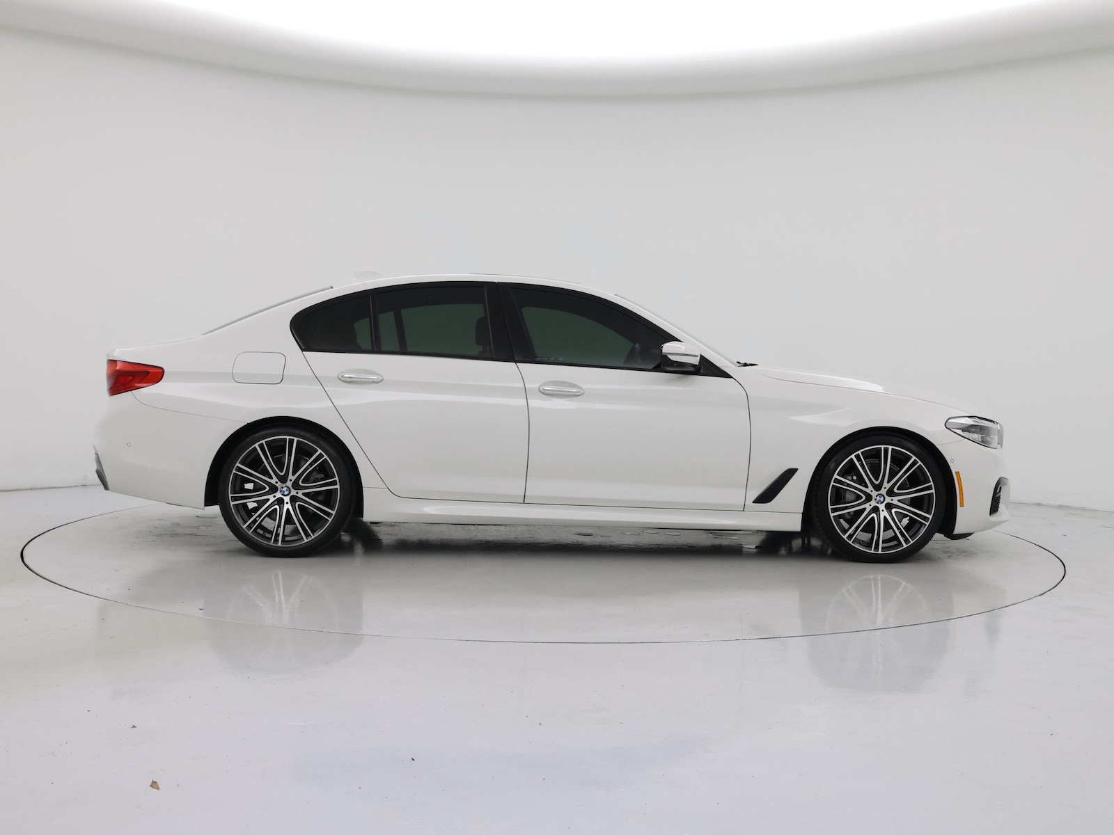 2018 BMW 5 Series 540i - Photo 8
