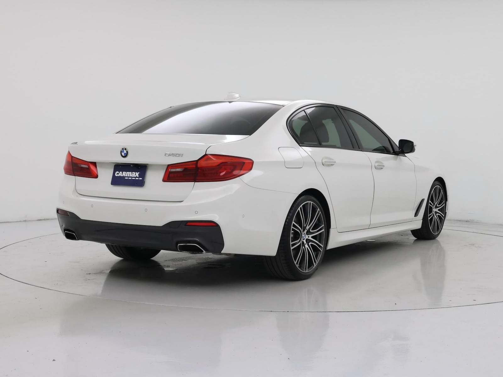 2018 BMW 5 Series 540i - Photo 9