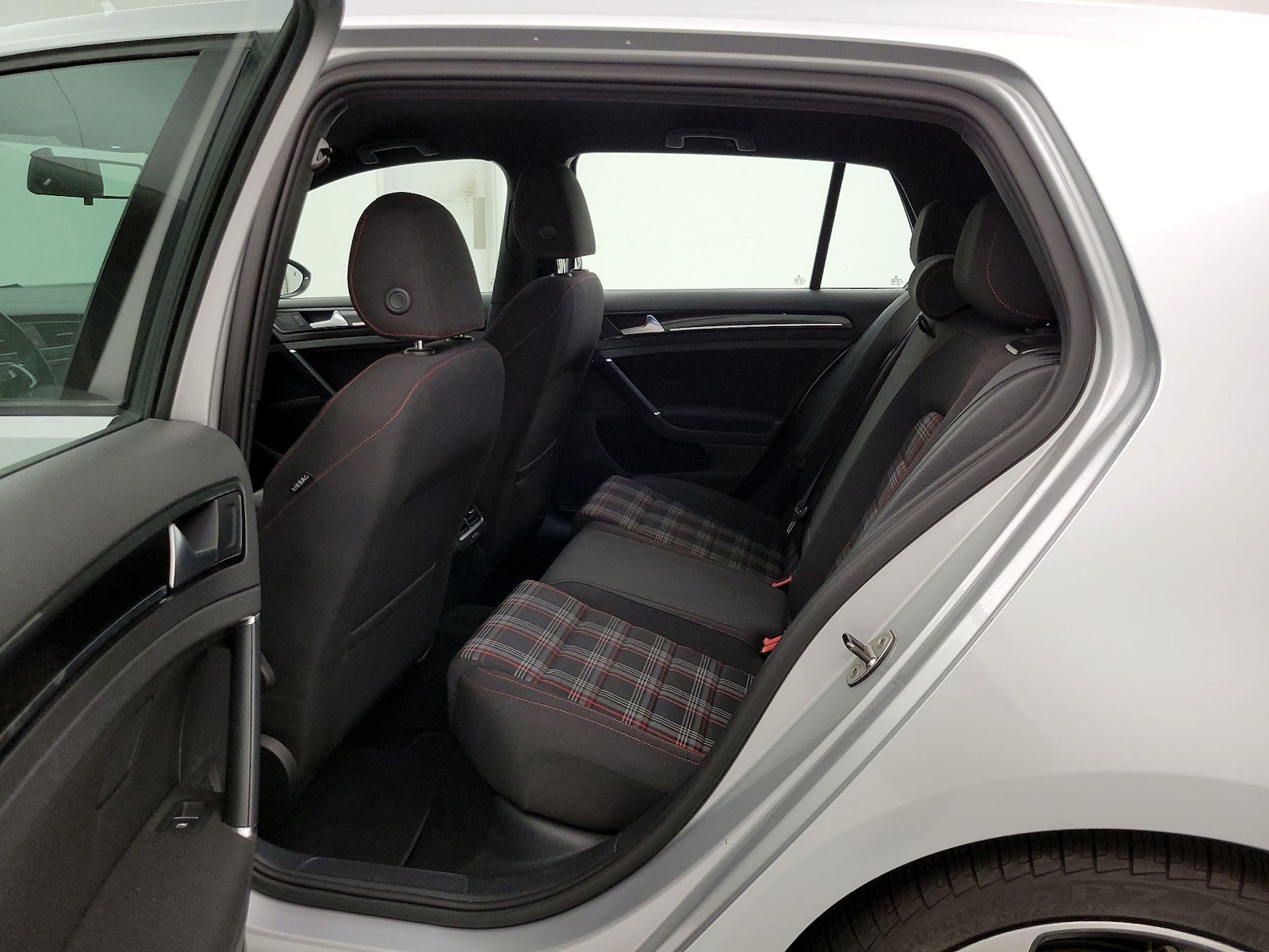 2015 Volkswagen Golf GTI S - Photo 18
