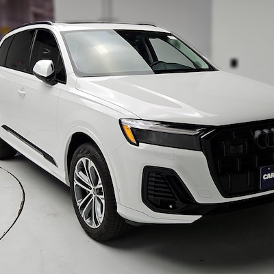 2025 Audi Q7 Premium