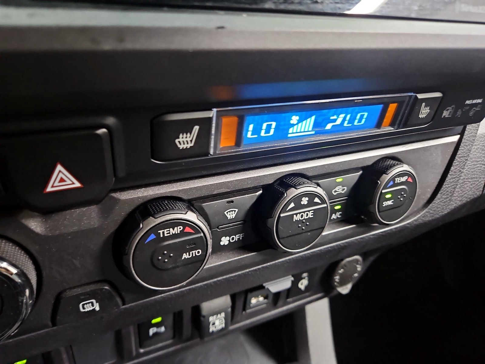 2021 Toyota Tacoma TRD Off Road - Photo 18