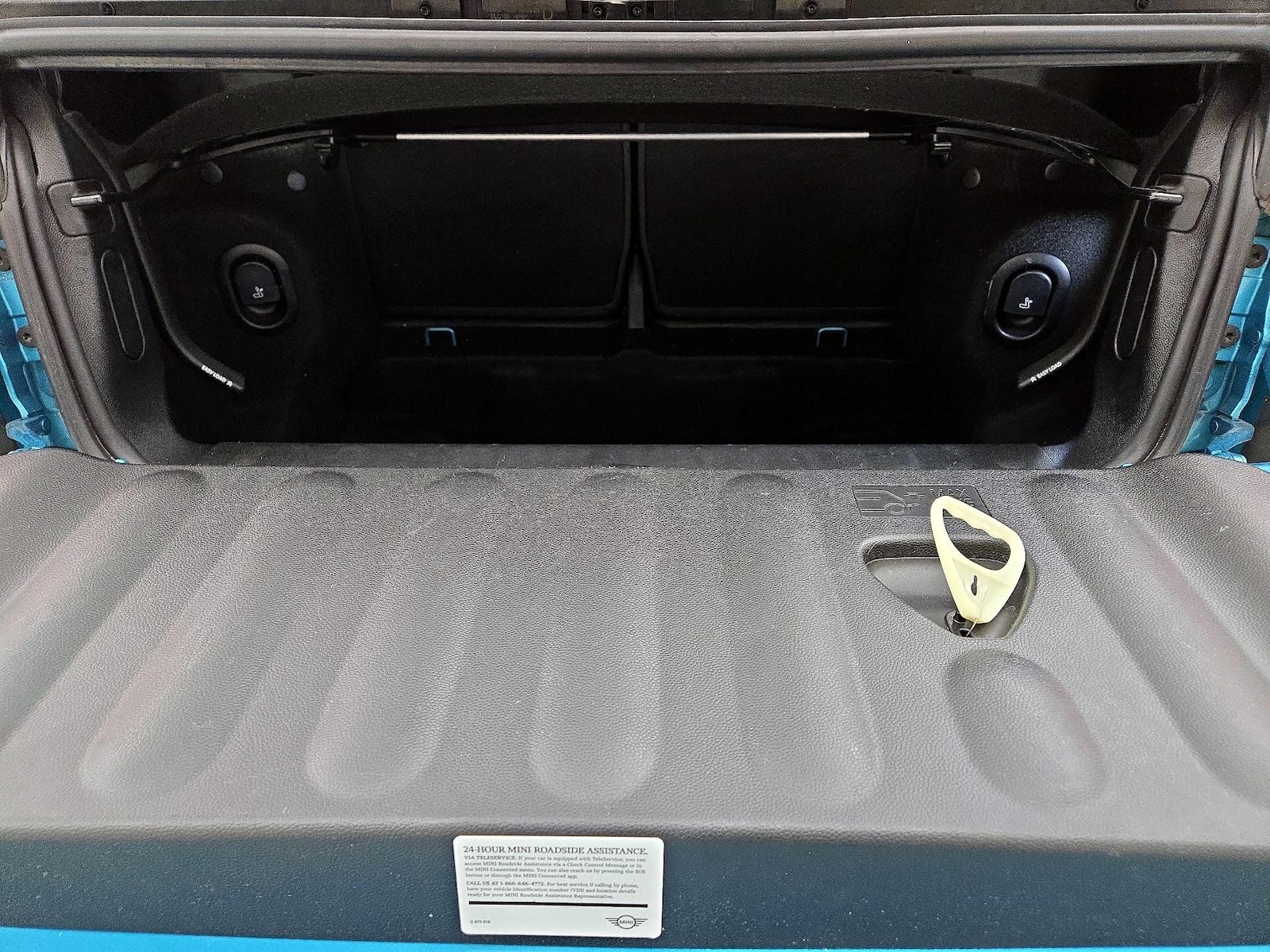 2021 MINI Convertible S - Photo 20
