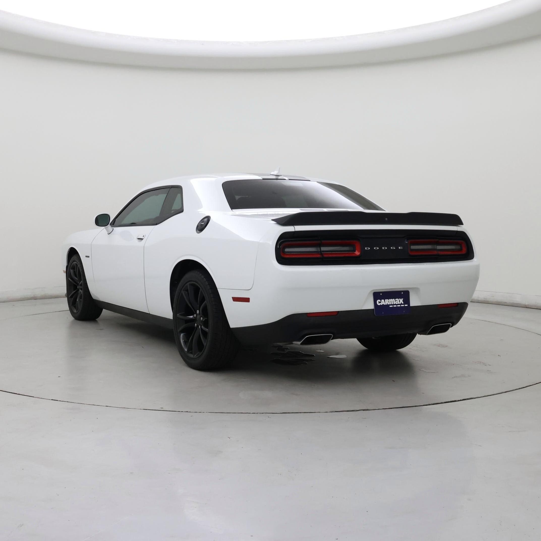 Thumbnail: 2016 Dodge Challenger - 2