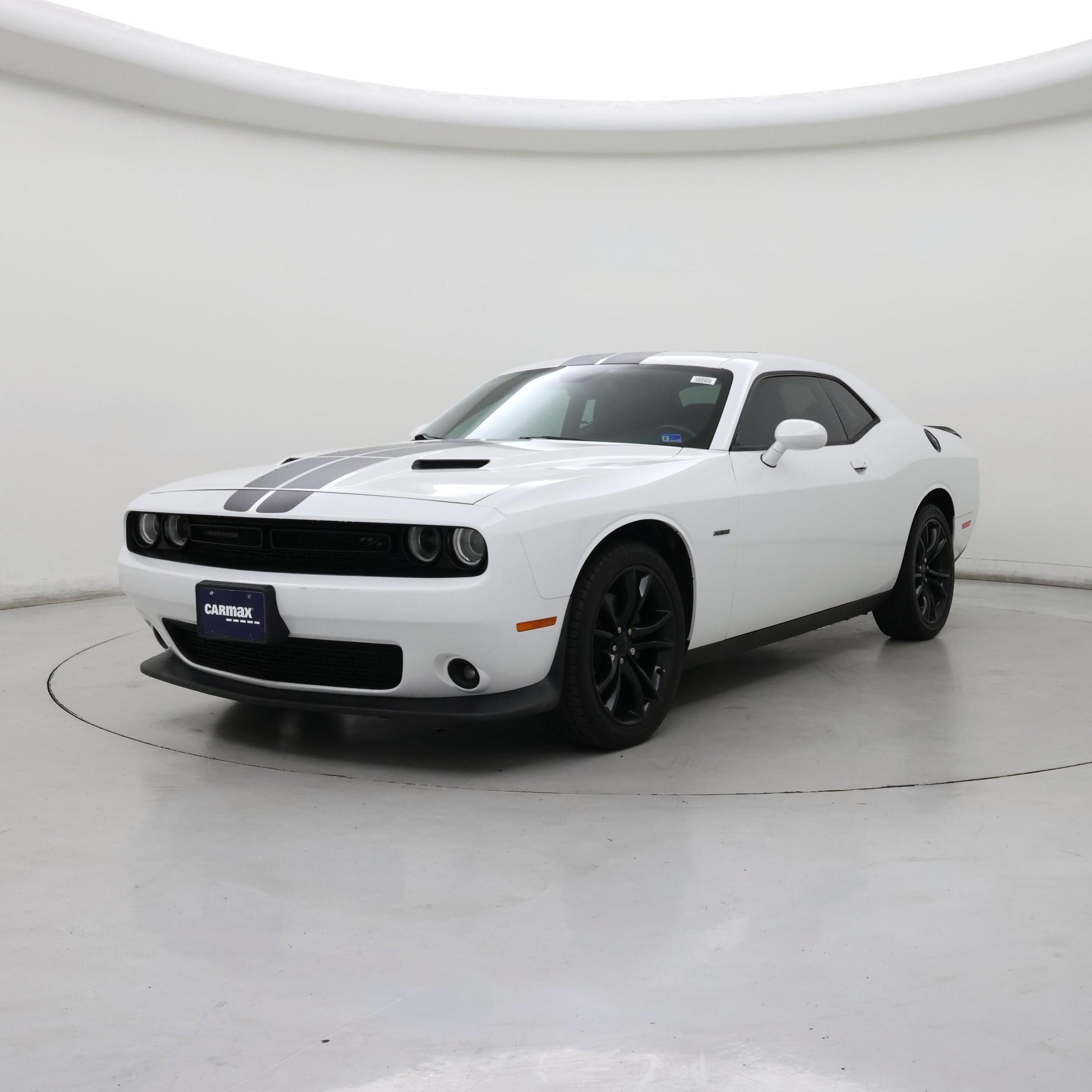 Thumbnail: 2016 Dodge Challenger - 4