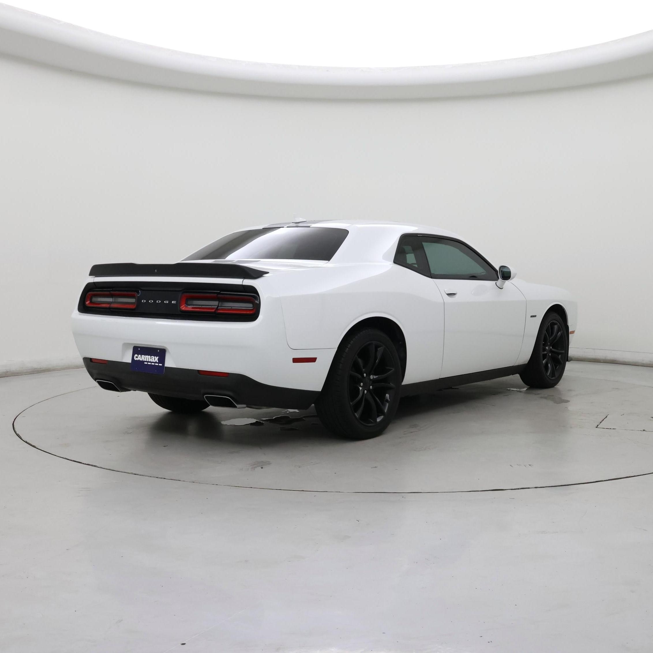 Thumbnail: 2016 Dodge Challenger - 8