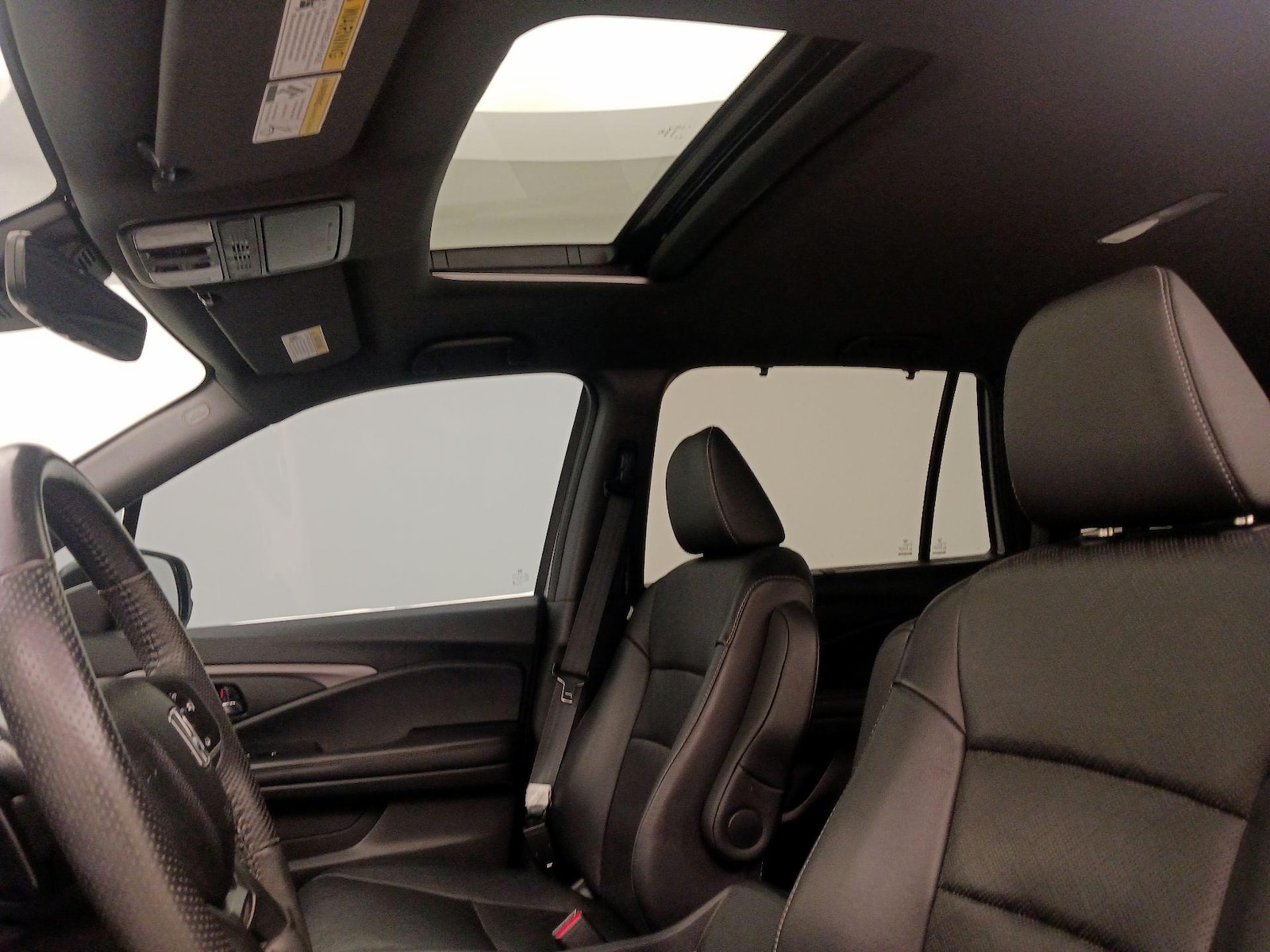 Sunroof(s) & Overhead Airbags