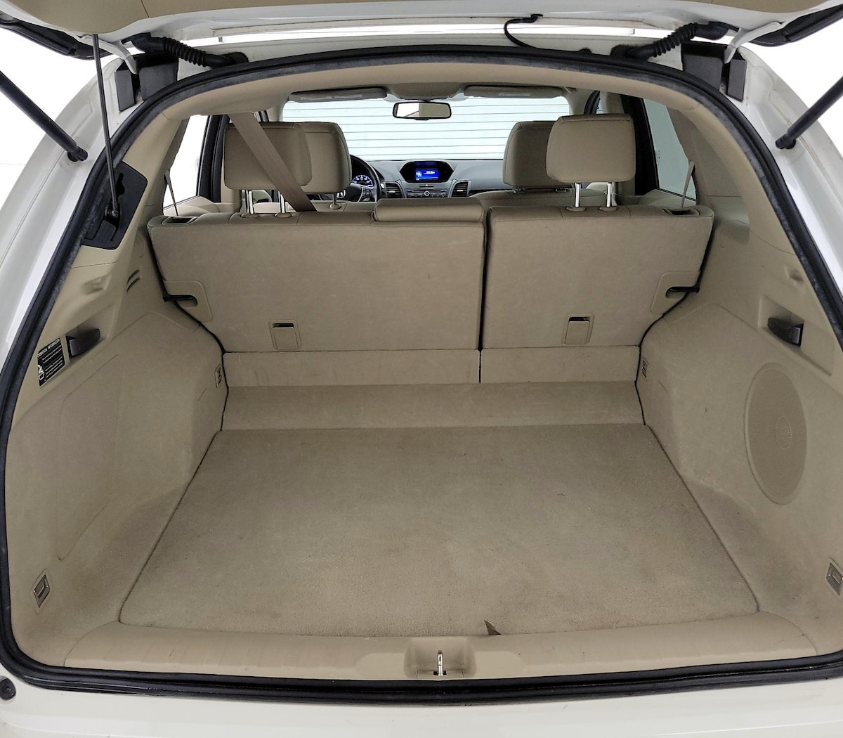 Trunk/Cargo (Seats Up)