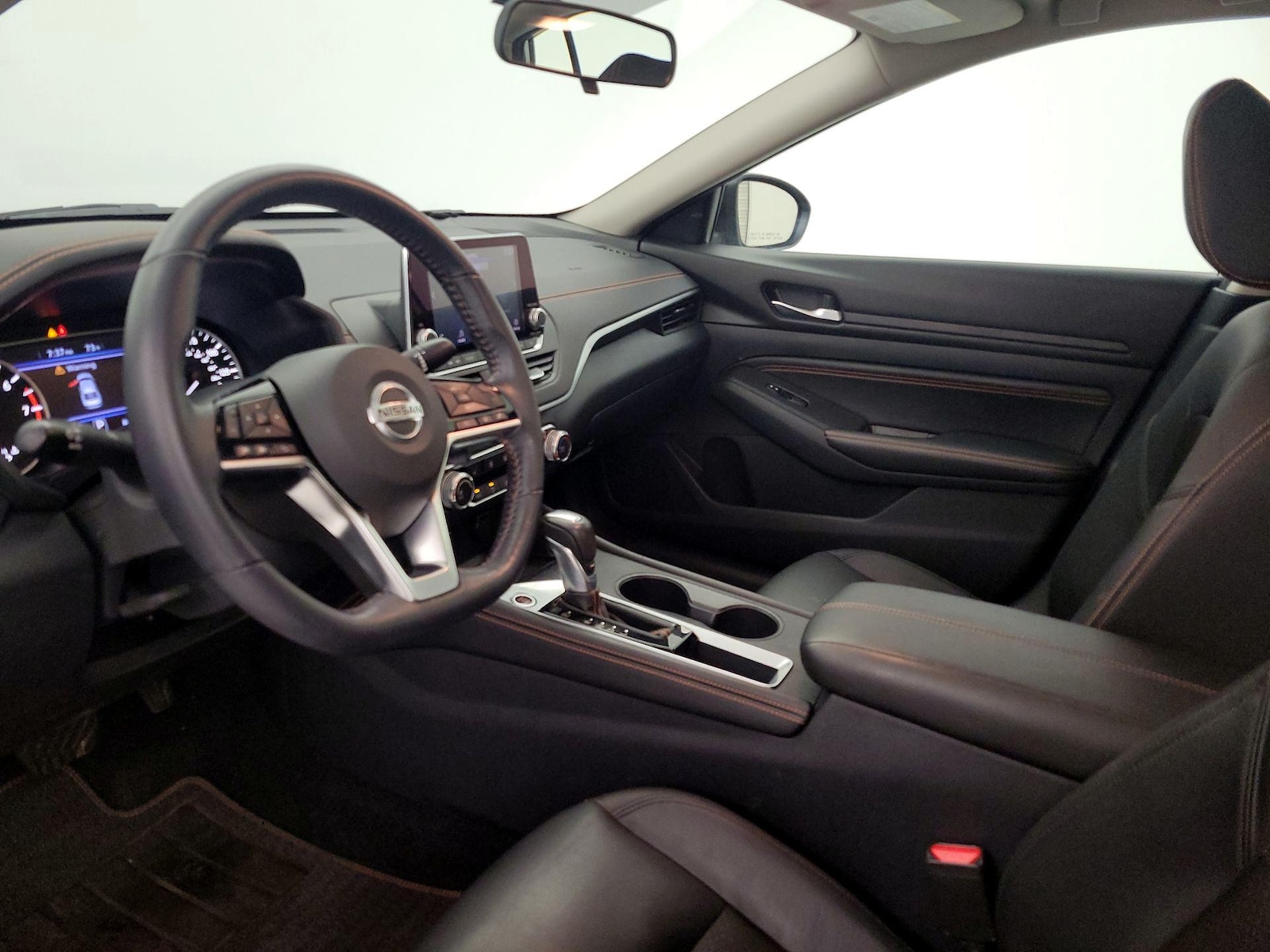 2019 Nissan Altima SR - Photo 12