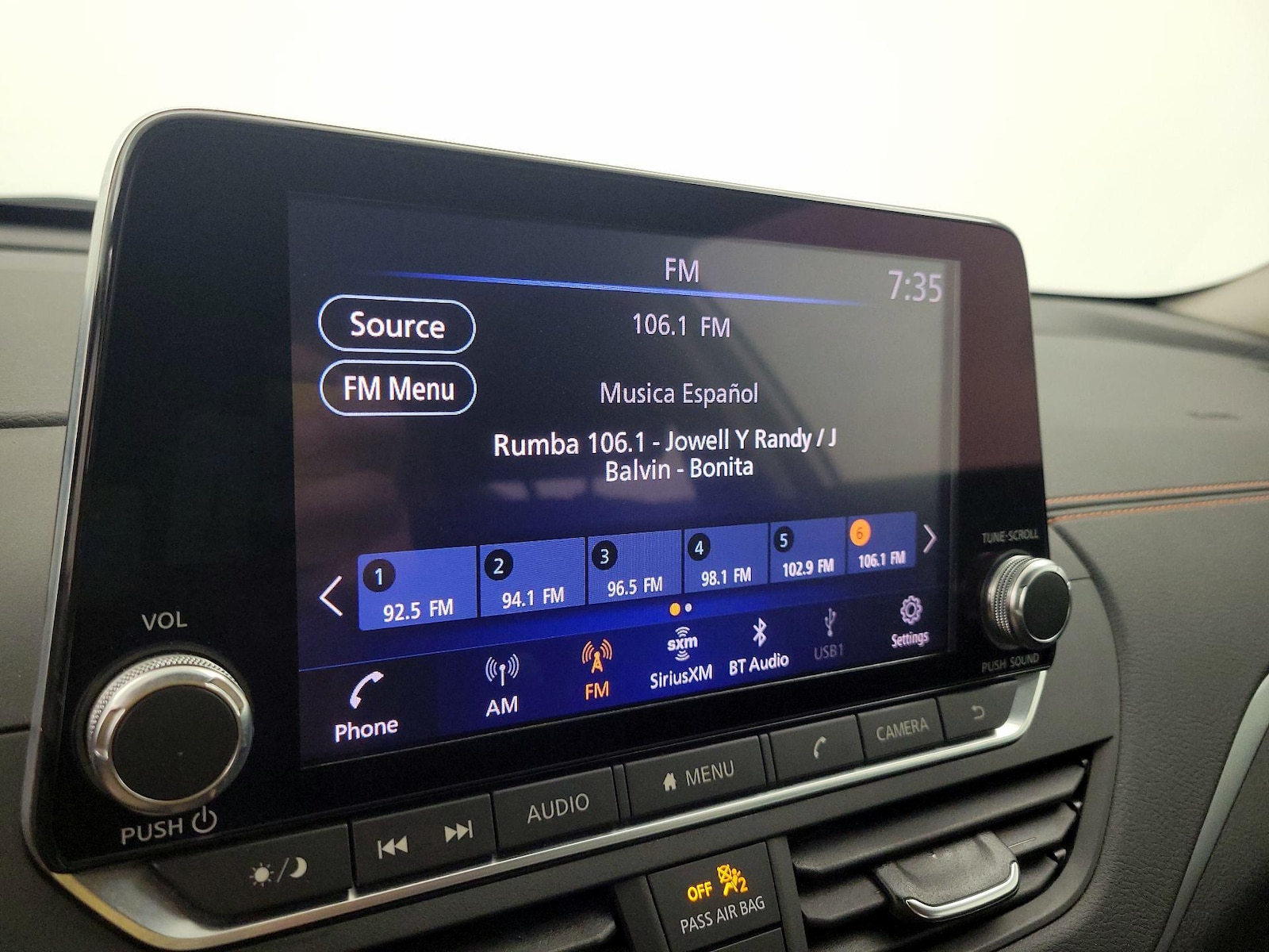 2019 Nissan Altima SR - Photo 17