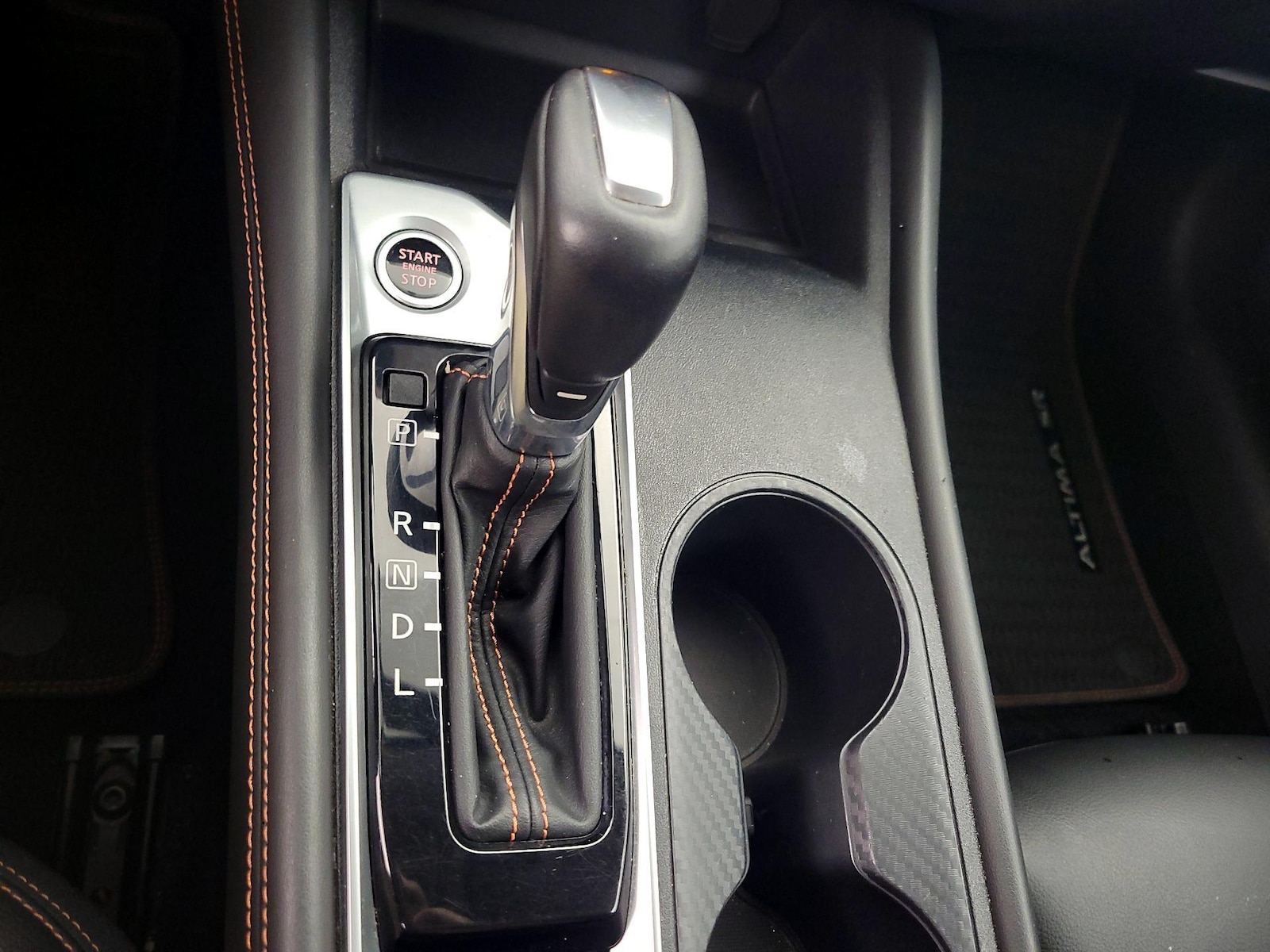 2019 Nissan Altima SR - Photo 19