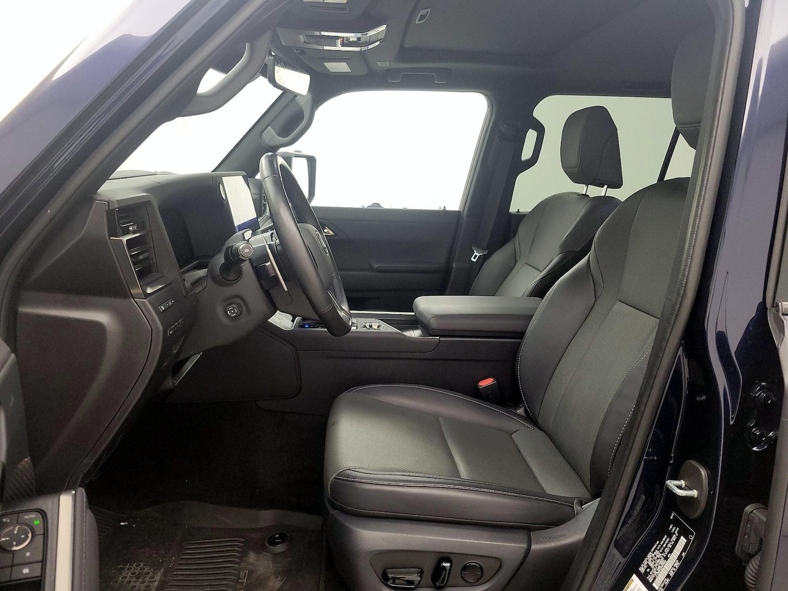 2025 Lexus GX Premium+ - Photo 12