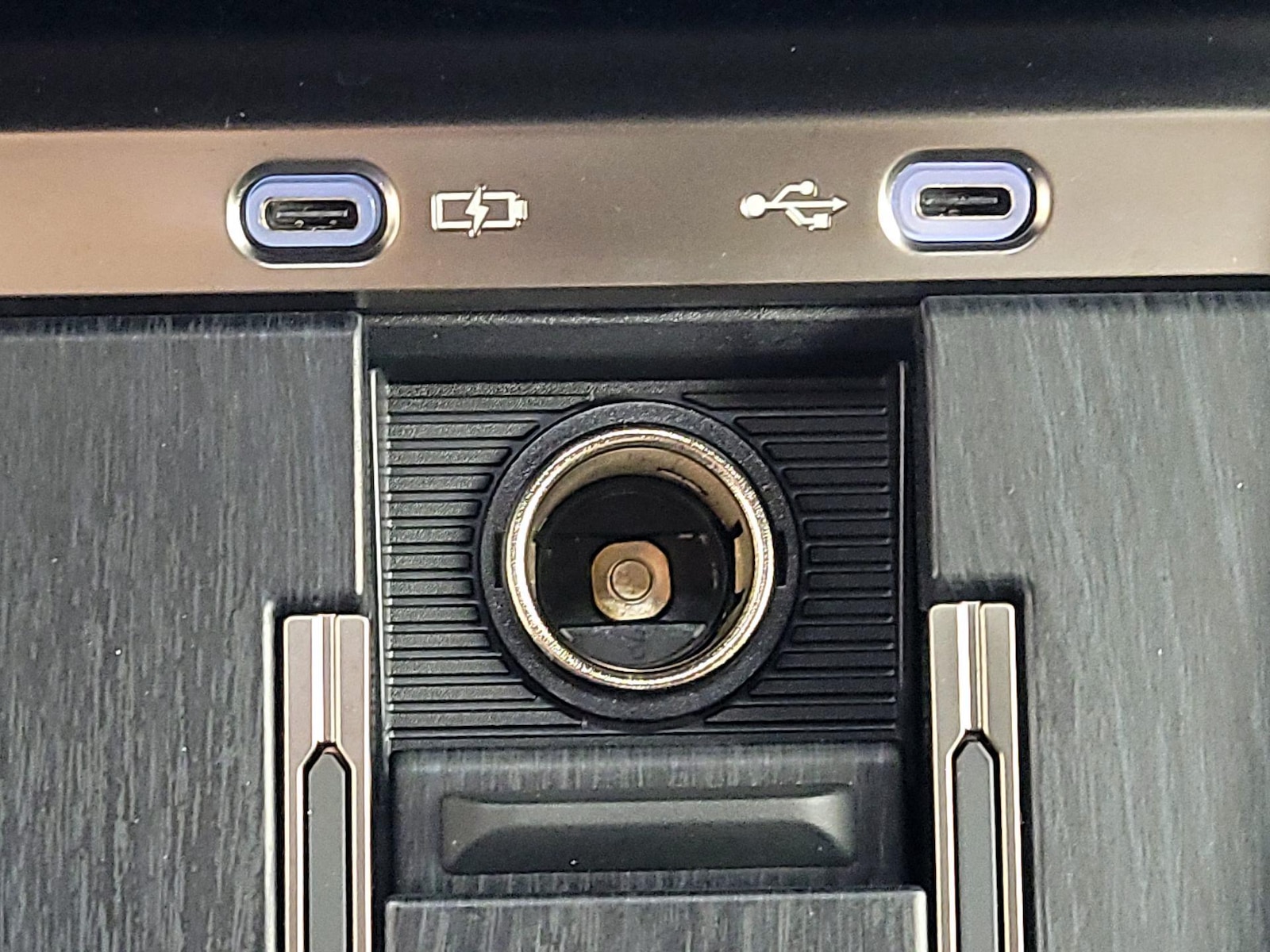 2025 Lexus GX Premium+ - Photo 19