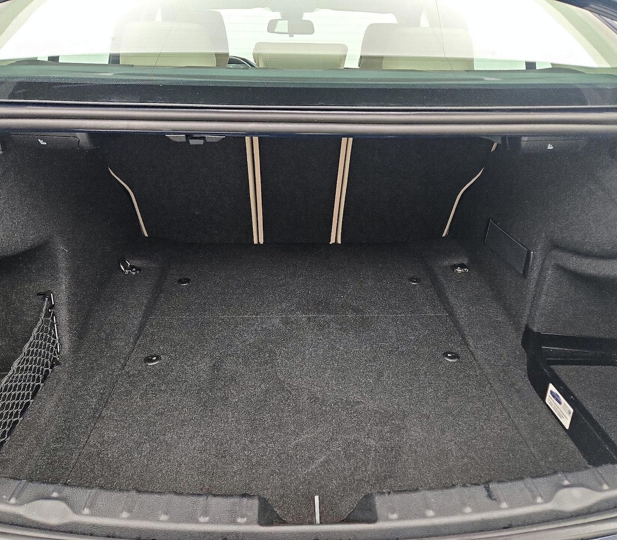 Trunk/Cargo (Seats Up)