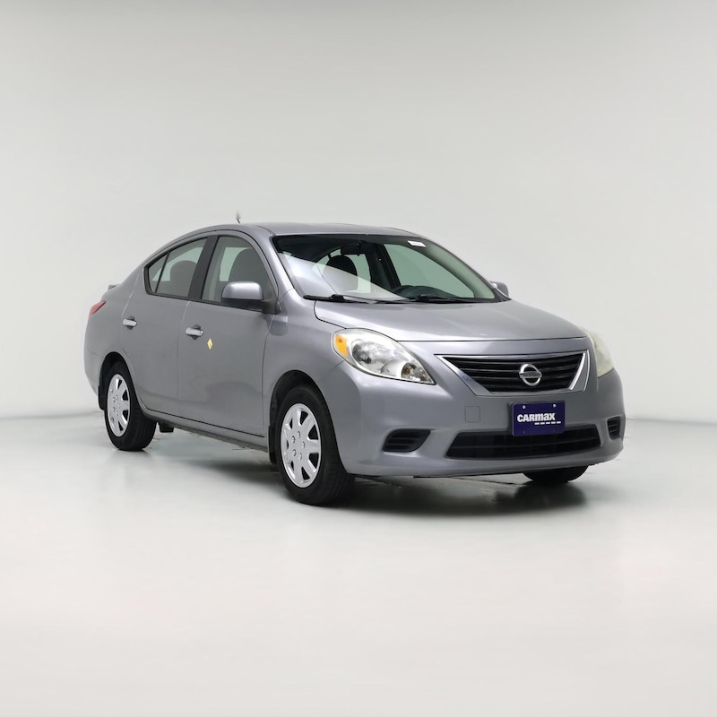 2014 Nissan Versa SV