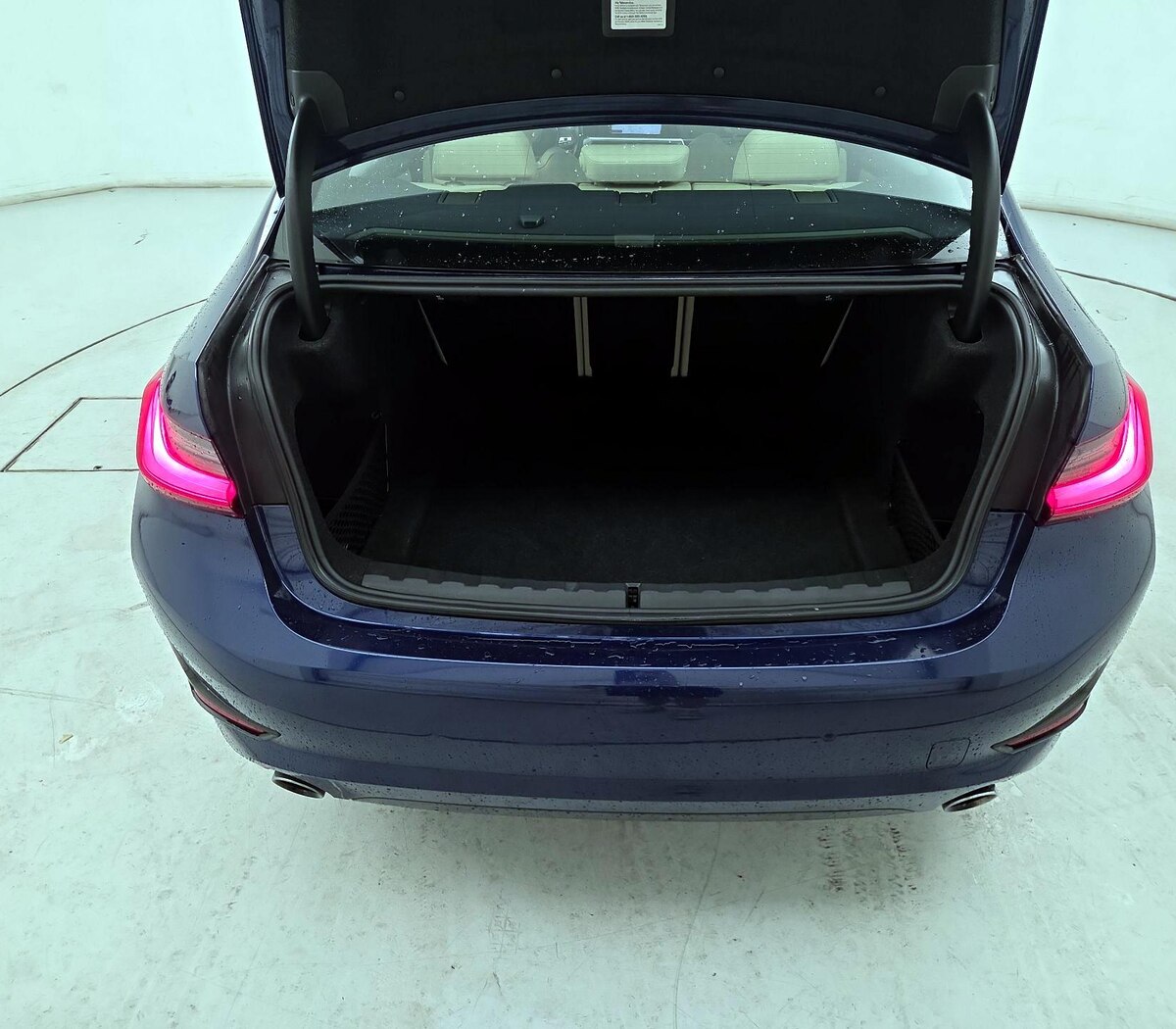 Trunk/Cargo (Seats Up)