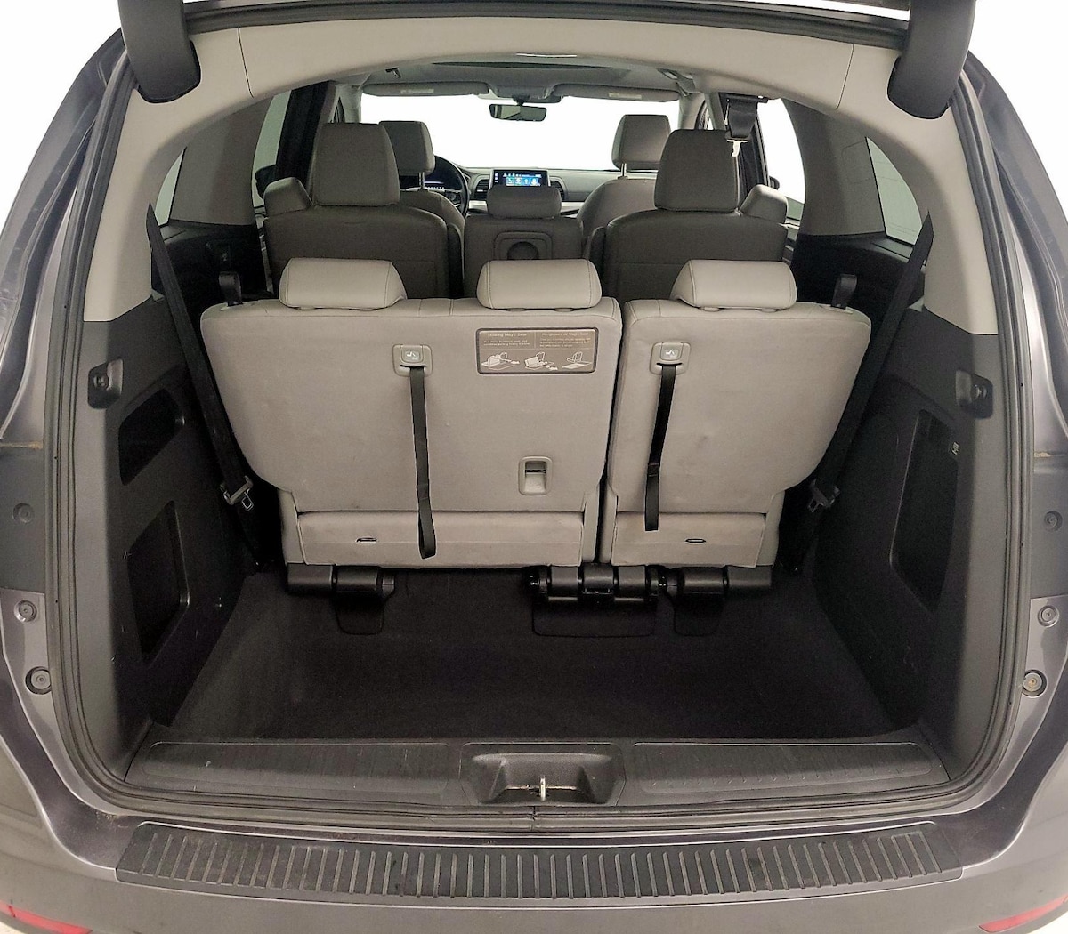 Trunk/Cargo (Seats Up)