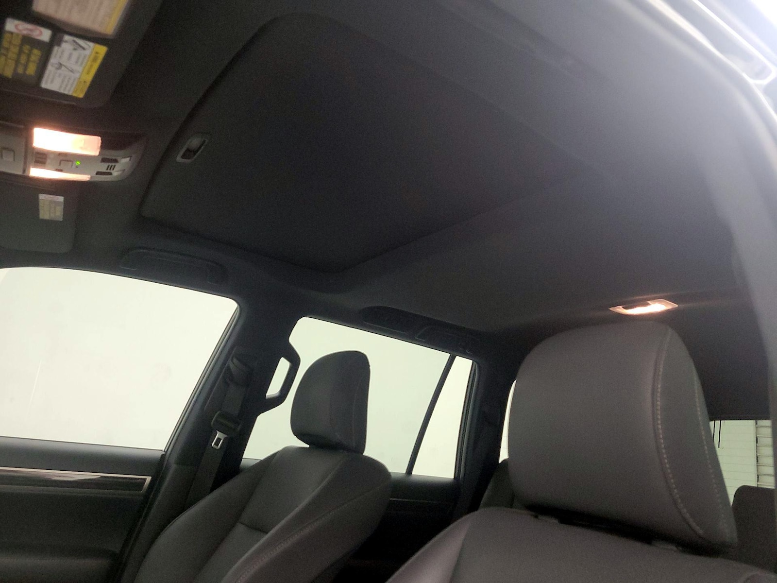 Sunroof(s) & Overhead Airbags