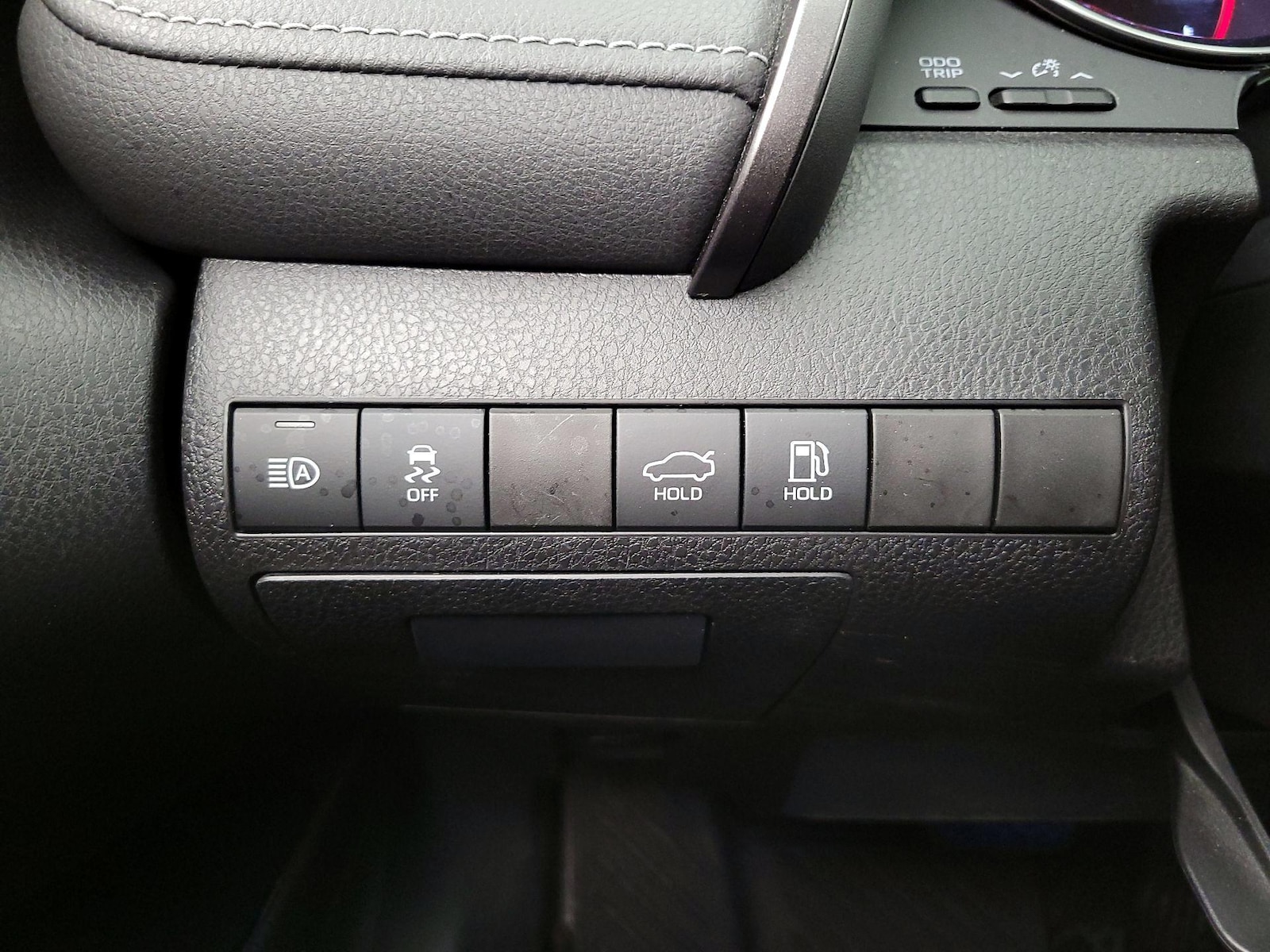 2020 Toyota Camry XSE - Photo 14