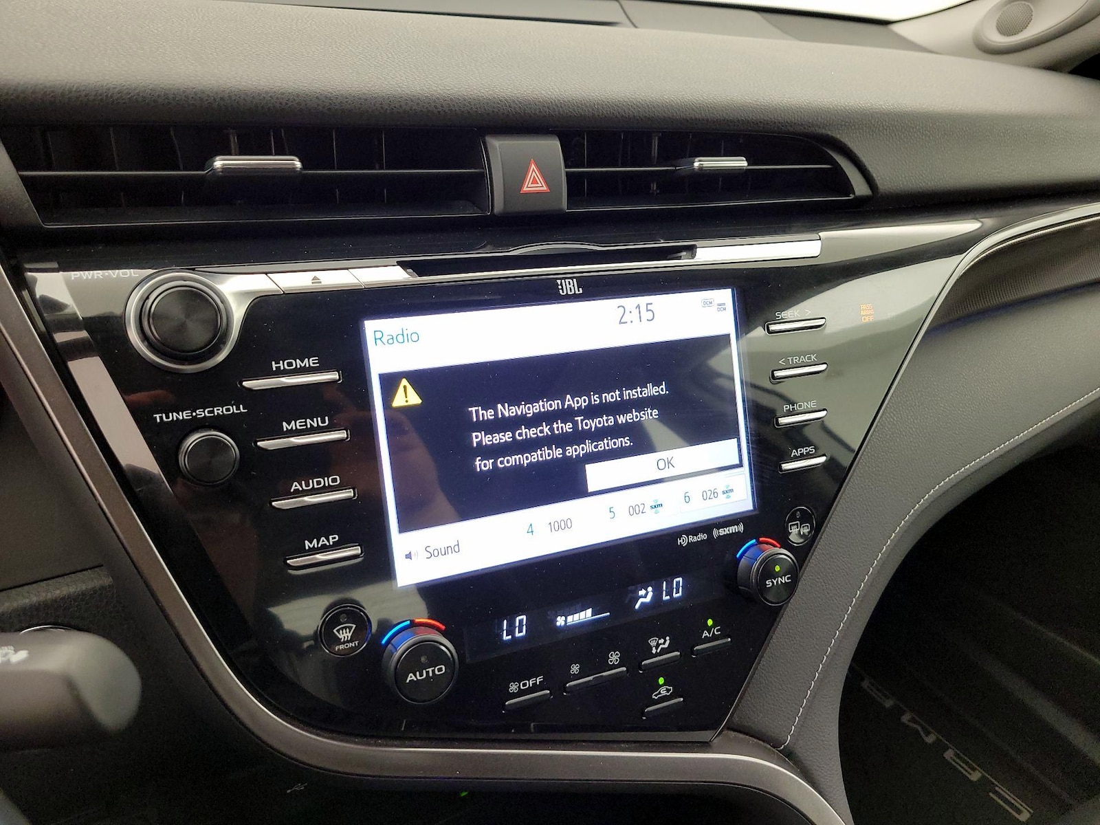 2020 Toyota Camry XSE - Photo 15