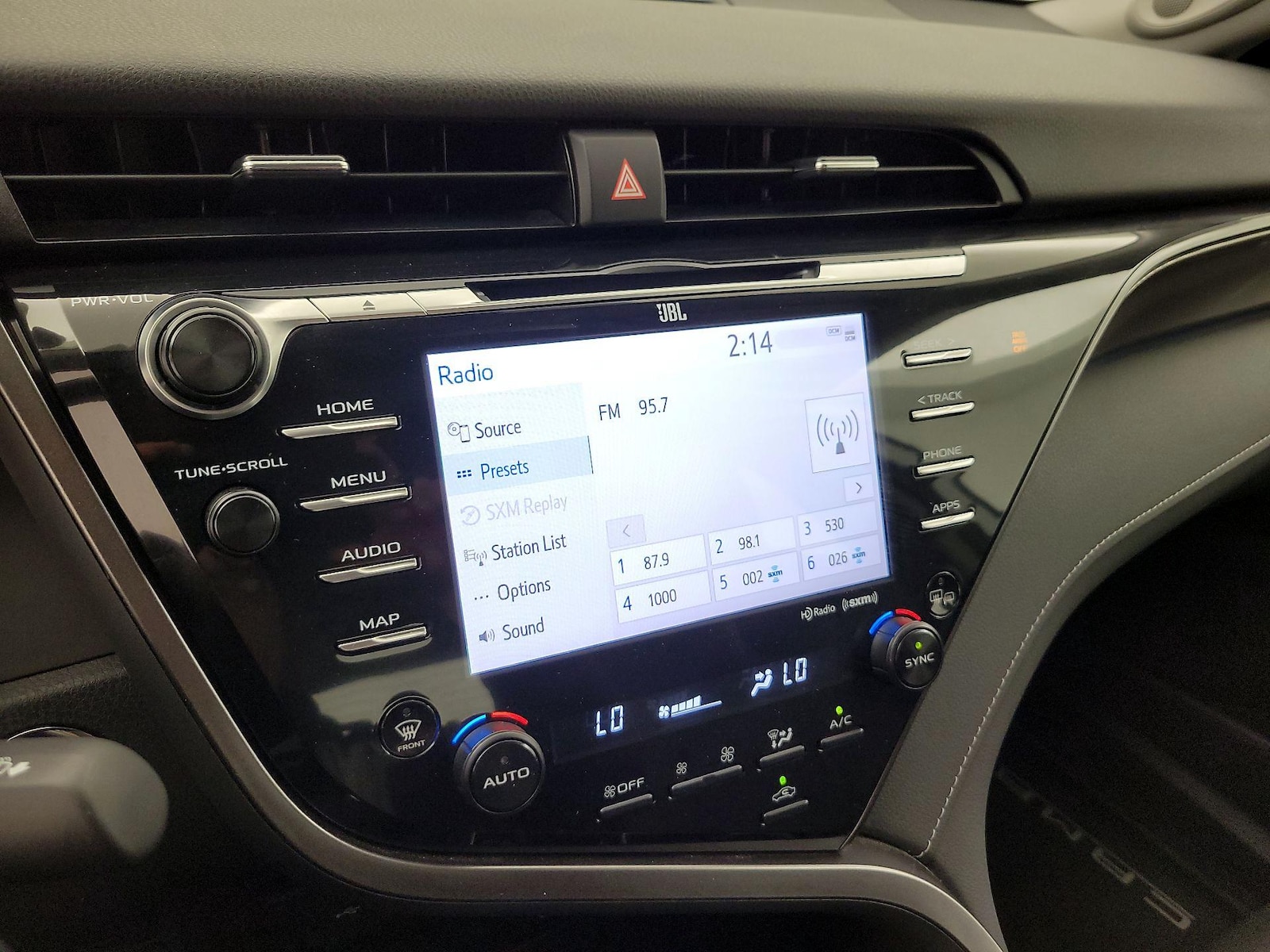 2020 Toyota Camry XSE - Photo 17