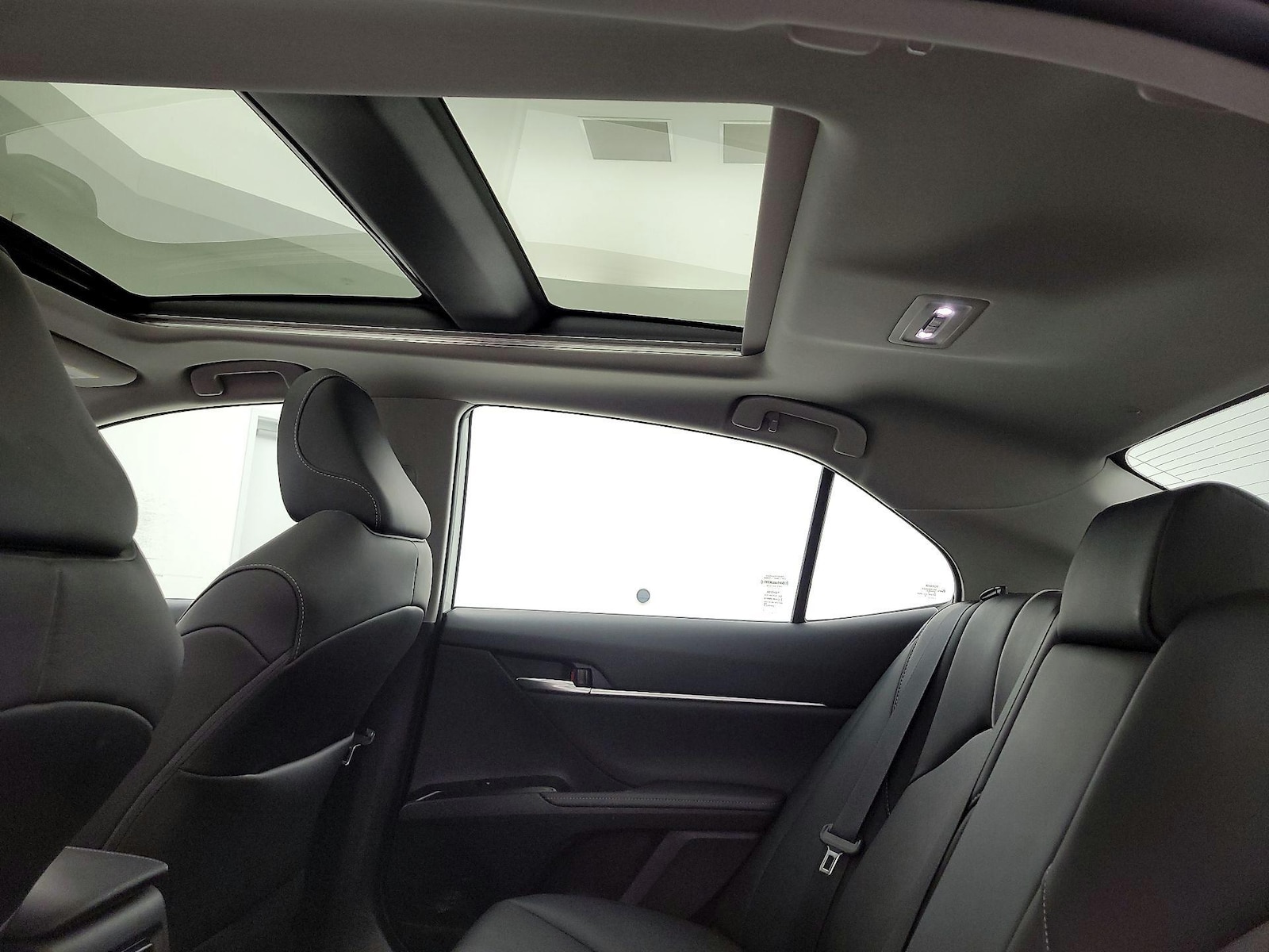 2020 Toyota Camry XSE - Photo 25