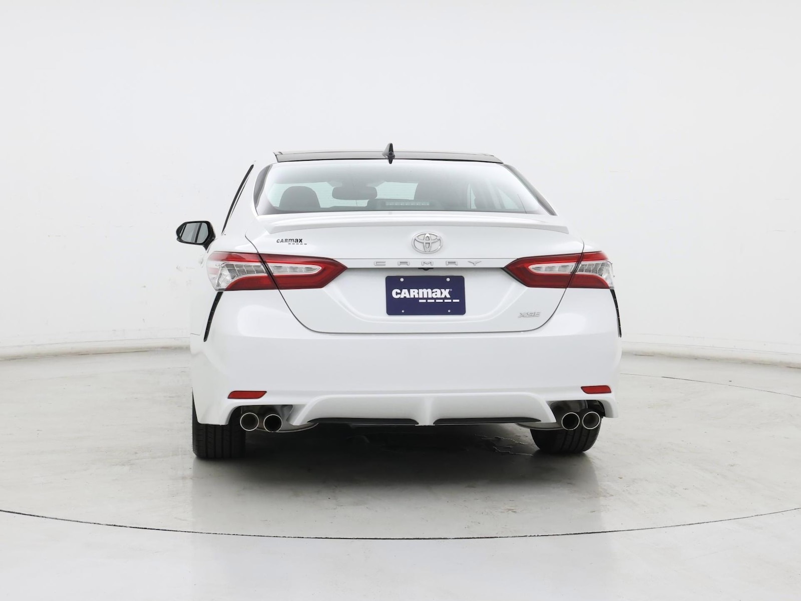 2020 Toyota Camry XSE - Photo 7