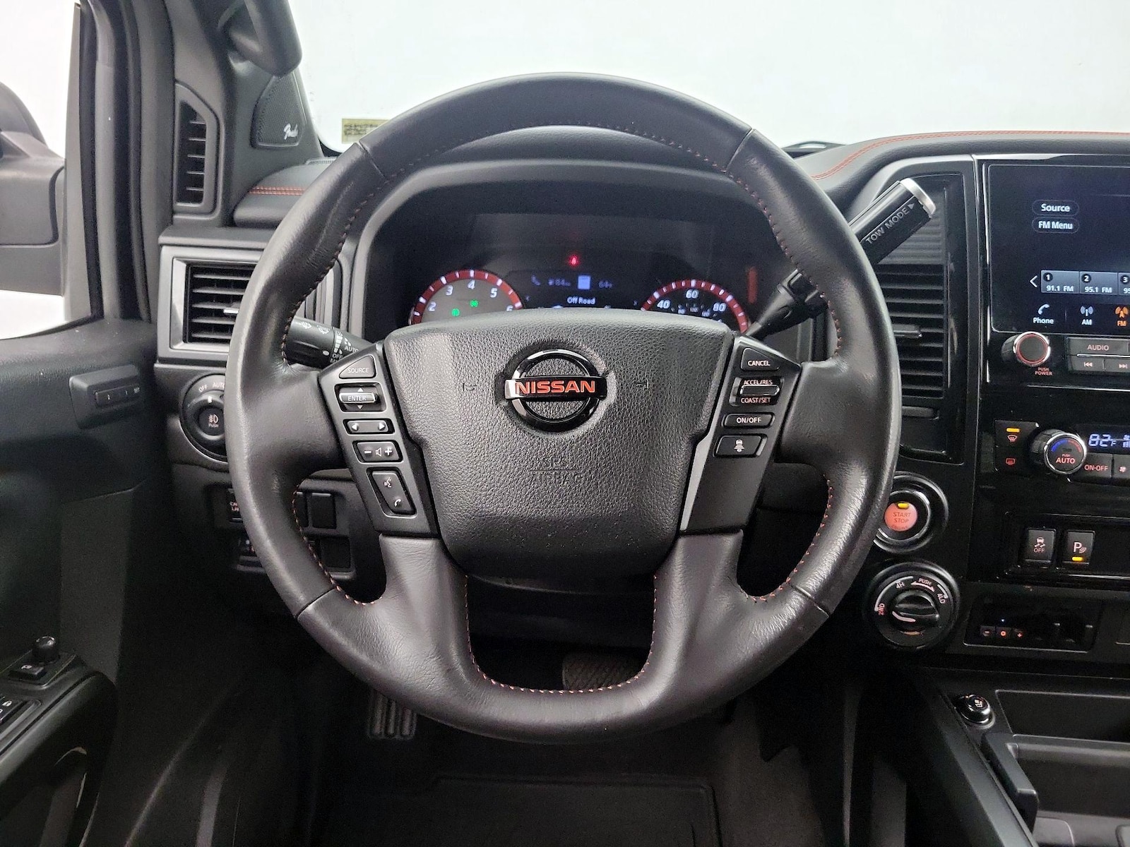 2021 Nissan Titan PRO-4X - Photo 11