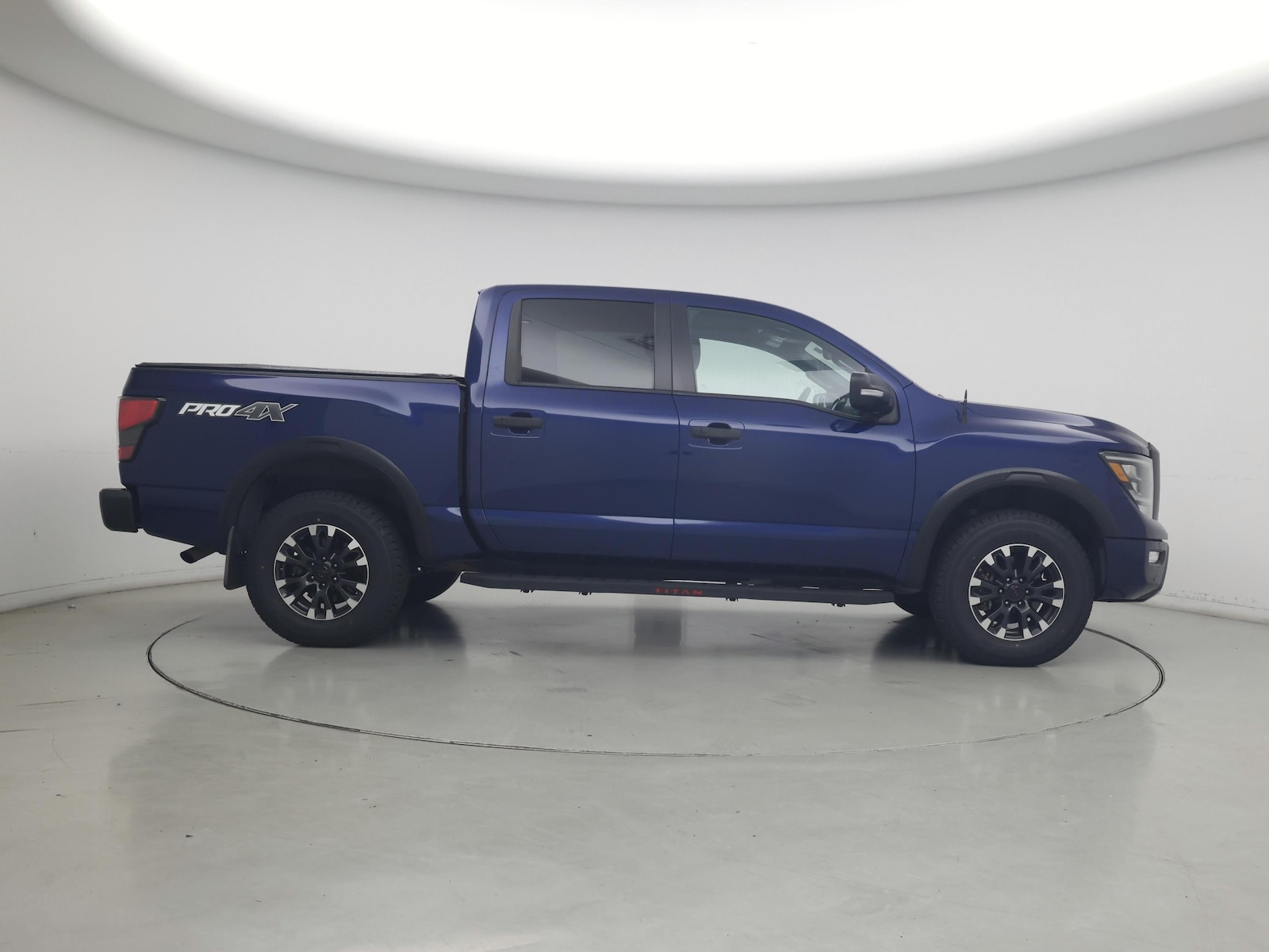 2021 Nissan Titan PRO-4X - Photo 8