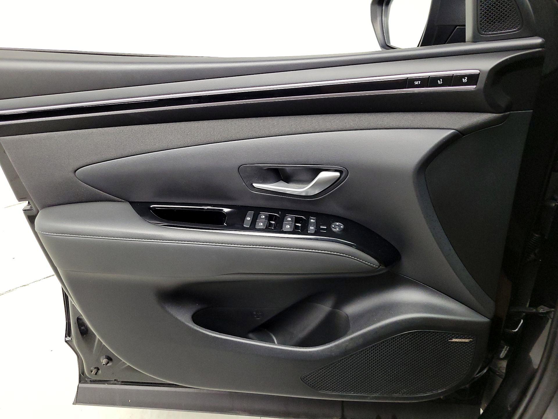 Thumbnail: 2022 Hyundai Tucson - 12