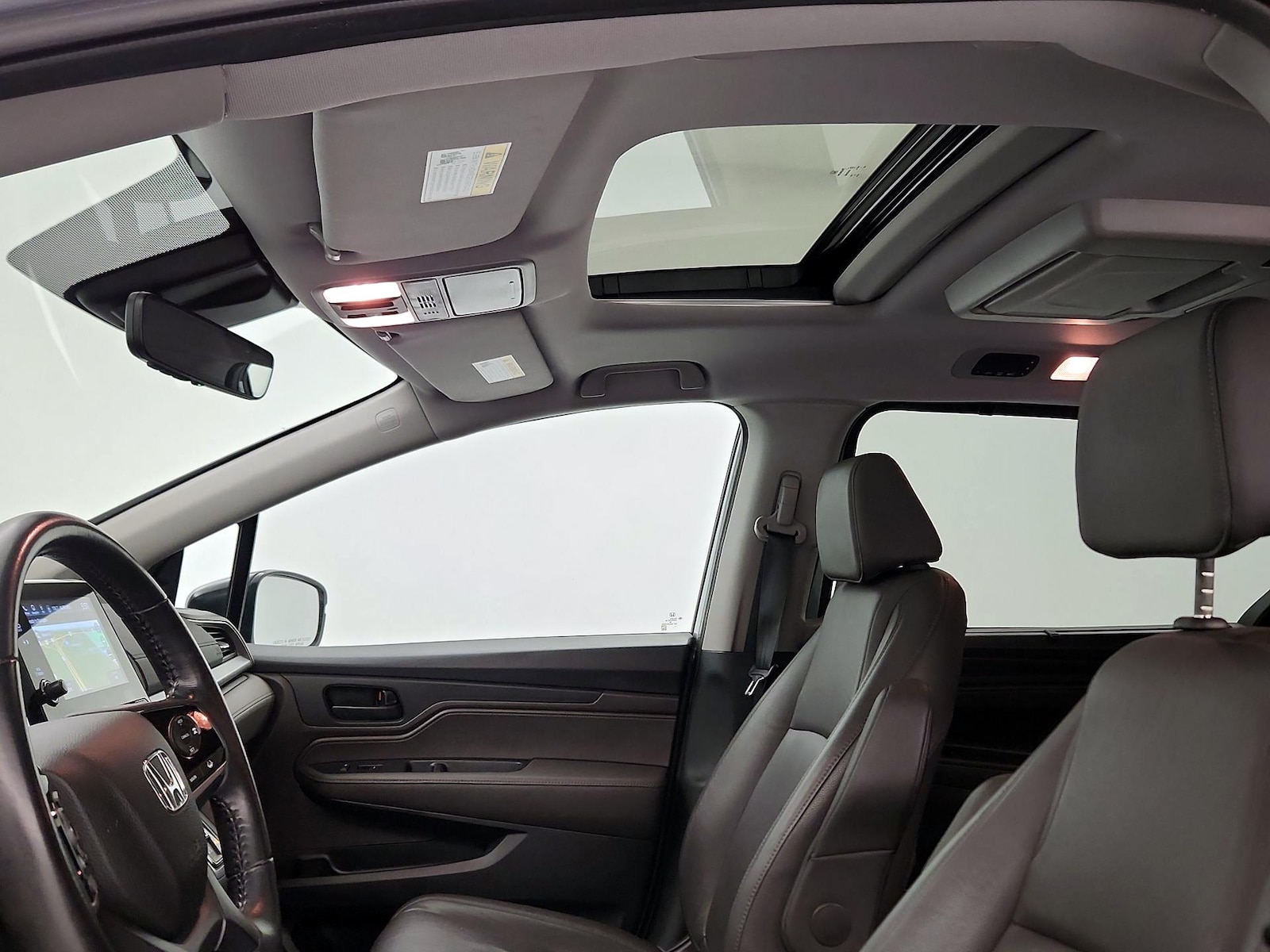 Sunroof(s) & Overhead Airbags