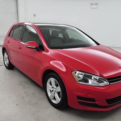 2017 Volkswagen Golf Wolfsburg Edition