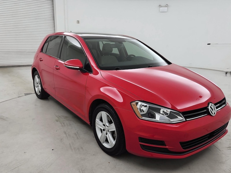 2017 Volkswagen Golf Wolfsburg Edition
