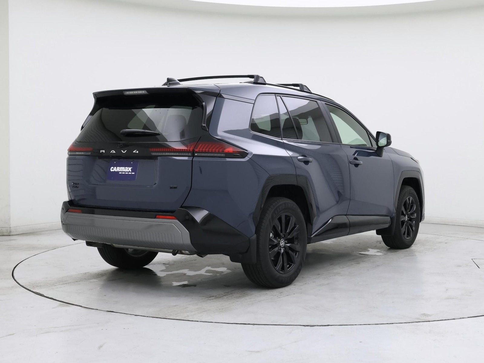 2026 Toyota RAV4 SE - Photo 9
